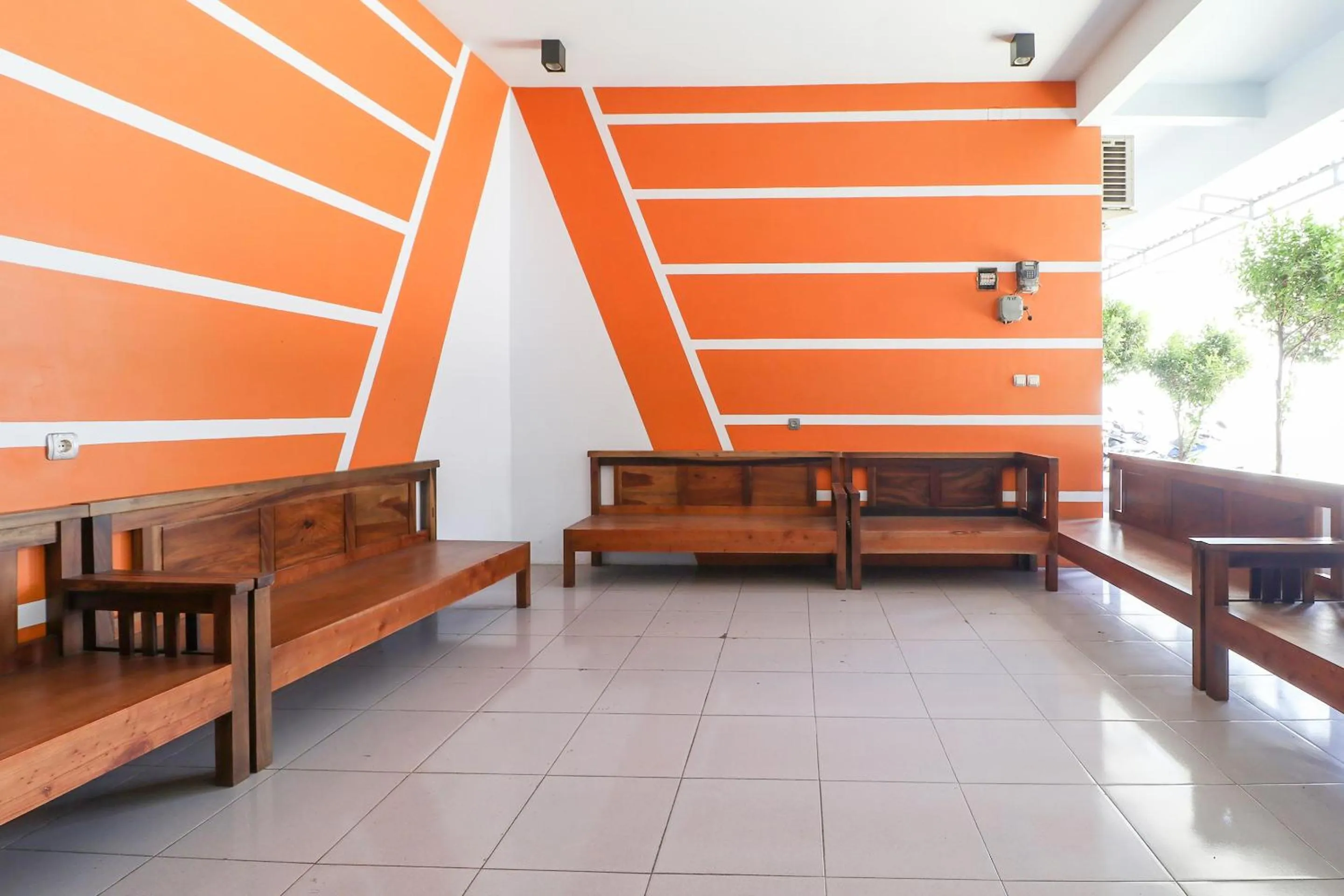 Seating area in Hotel O Garut near Alun-Alun Tarogong formerly Wisma Etiga