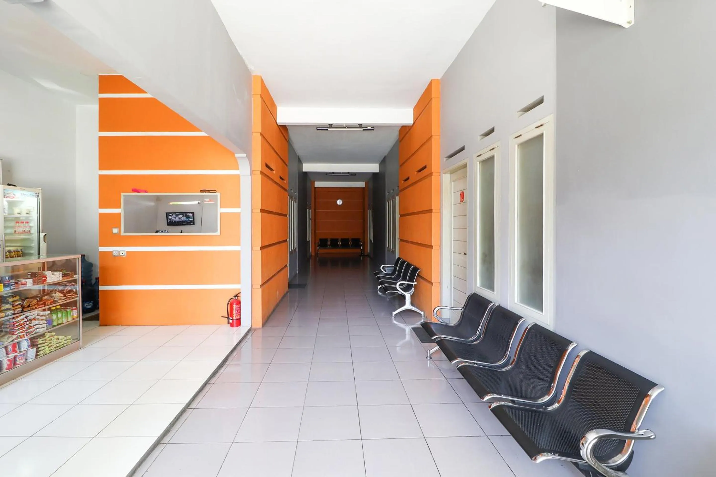 Lobby or reception in Hotel O Garut near Alun-Alun Tarogong formerly Wisma Etiga