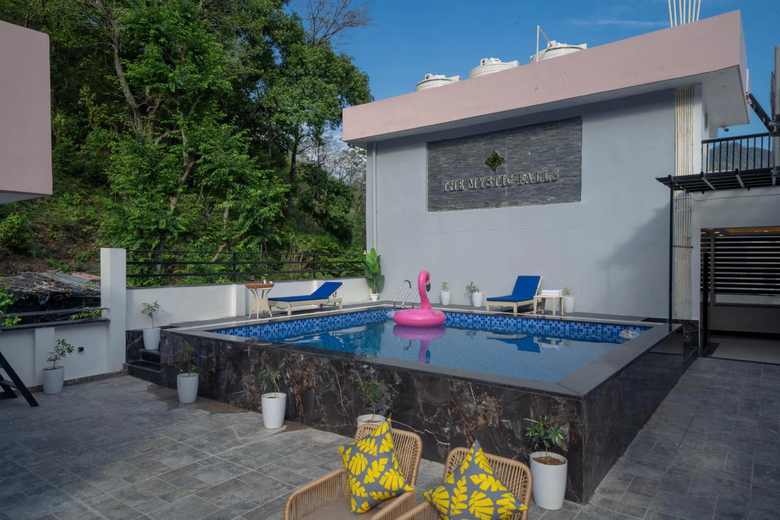 Swimming pool in Premium Mystic Falls near Secret Waterfall
