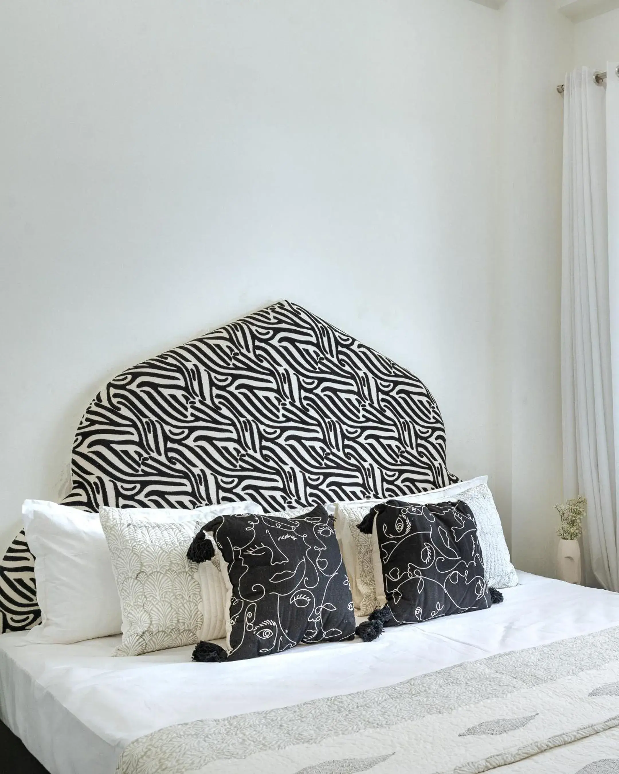 Bedroom, Bed in Thamosa Stays Bedroom, Bed in Thamosa Stays