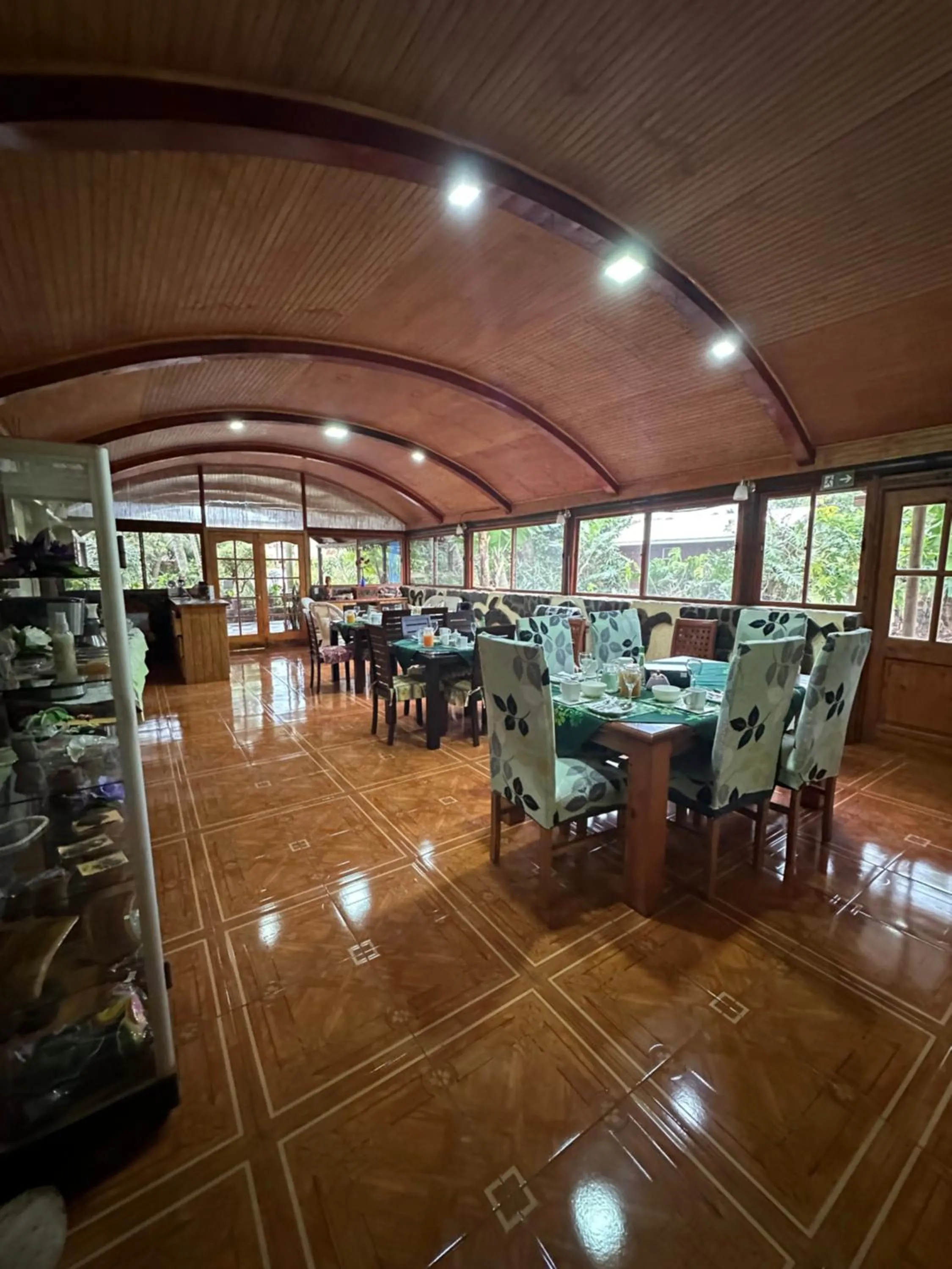 Breakfast in Hare Henua B&B