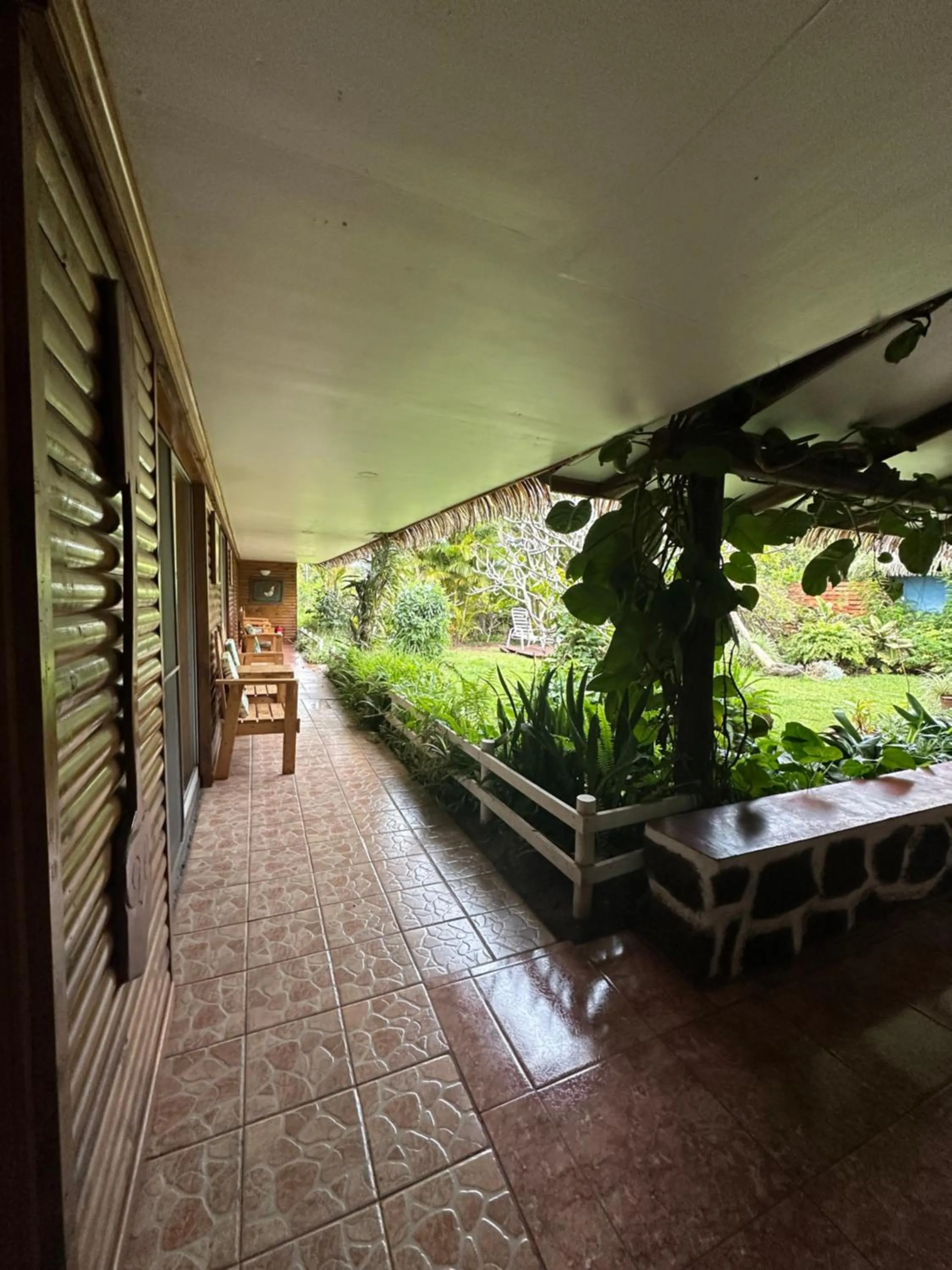 Garden in Hare Henua B&B