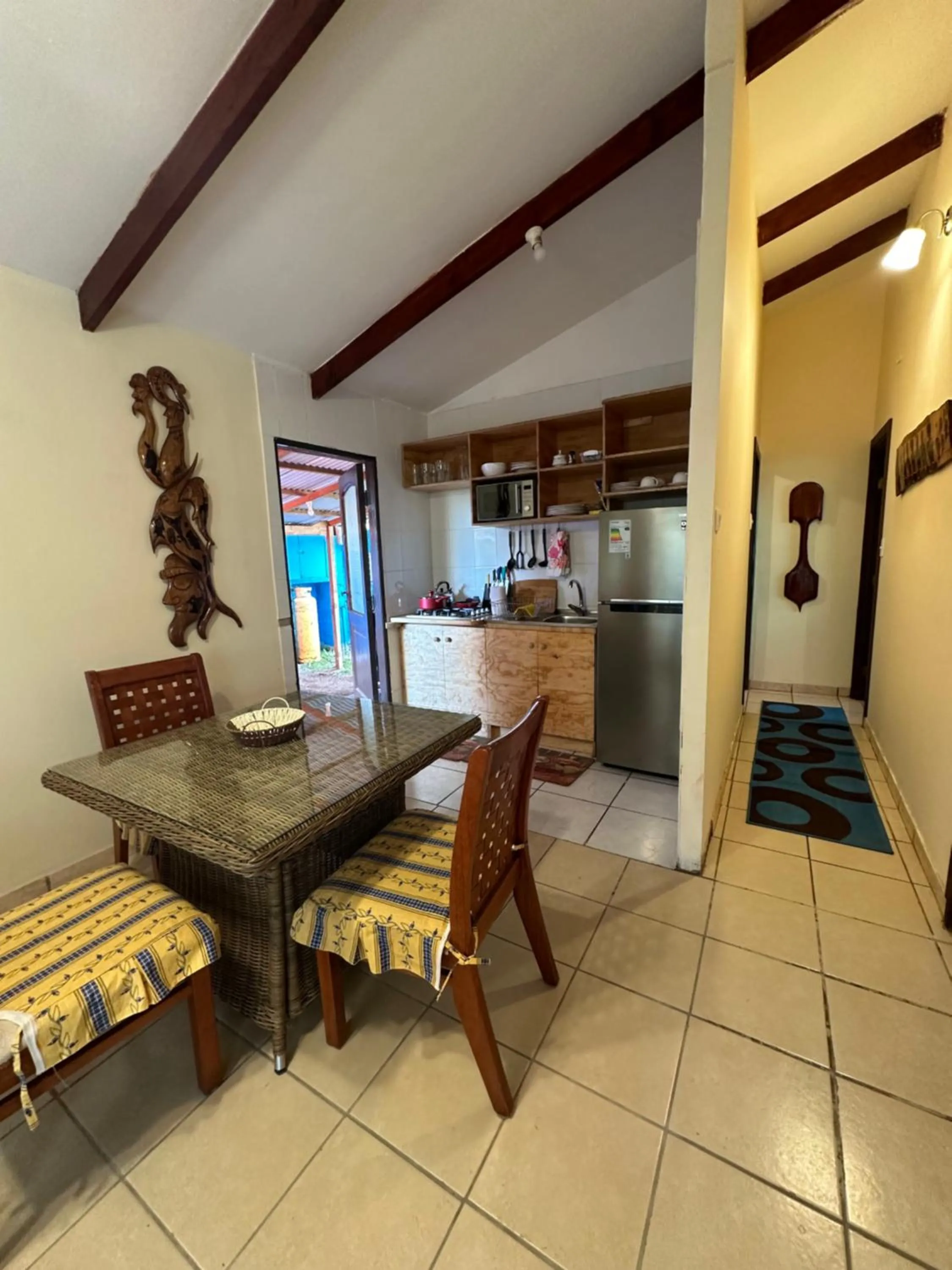 Kitchen or kitchenette in Hare Henua B&B