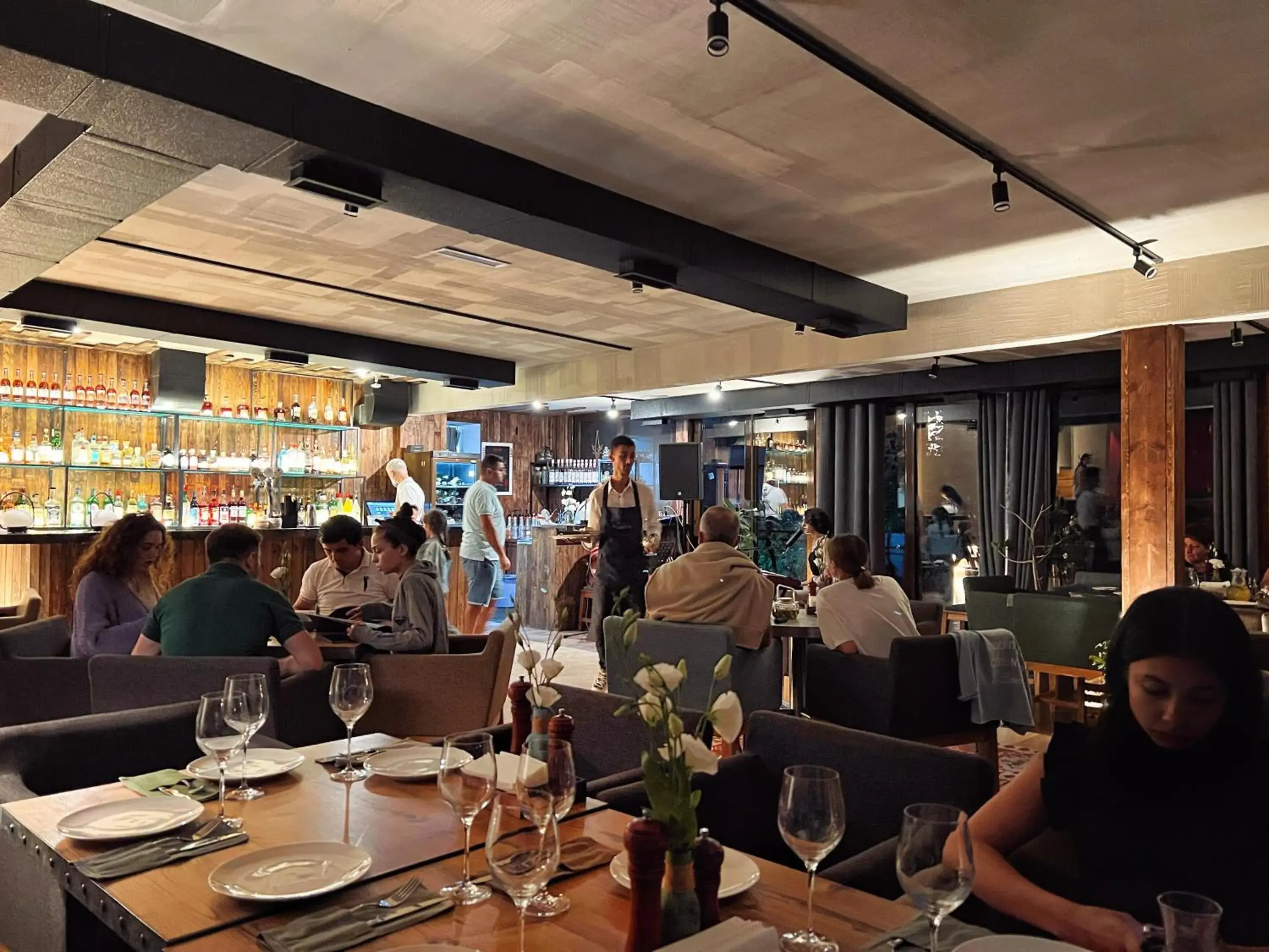 Restaurant/places to eat in Teghenis Resort Restaurant/places to eat in Teghenis Resort