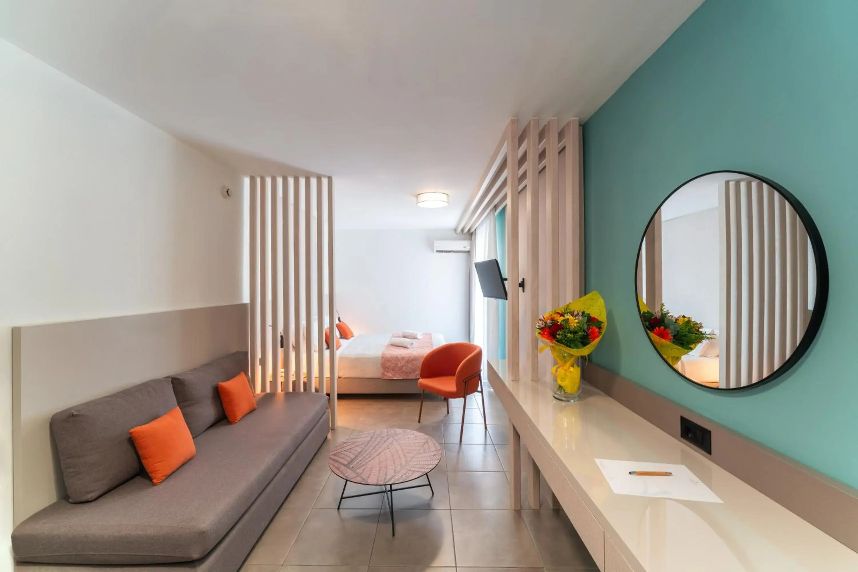 Living room in Amphitryon City Hotel Living room in Amphitryon City Hotel