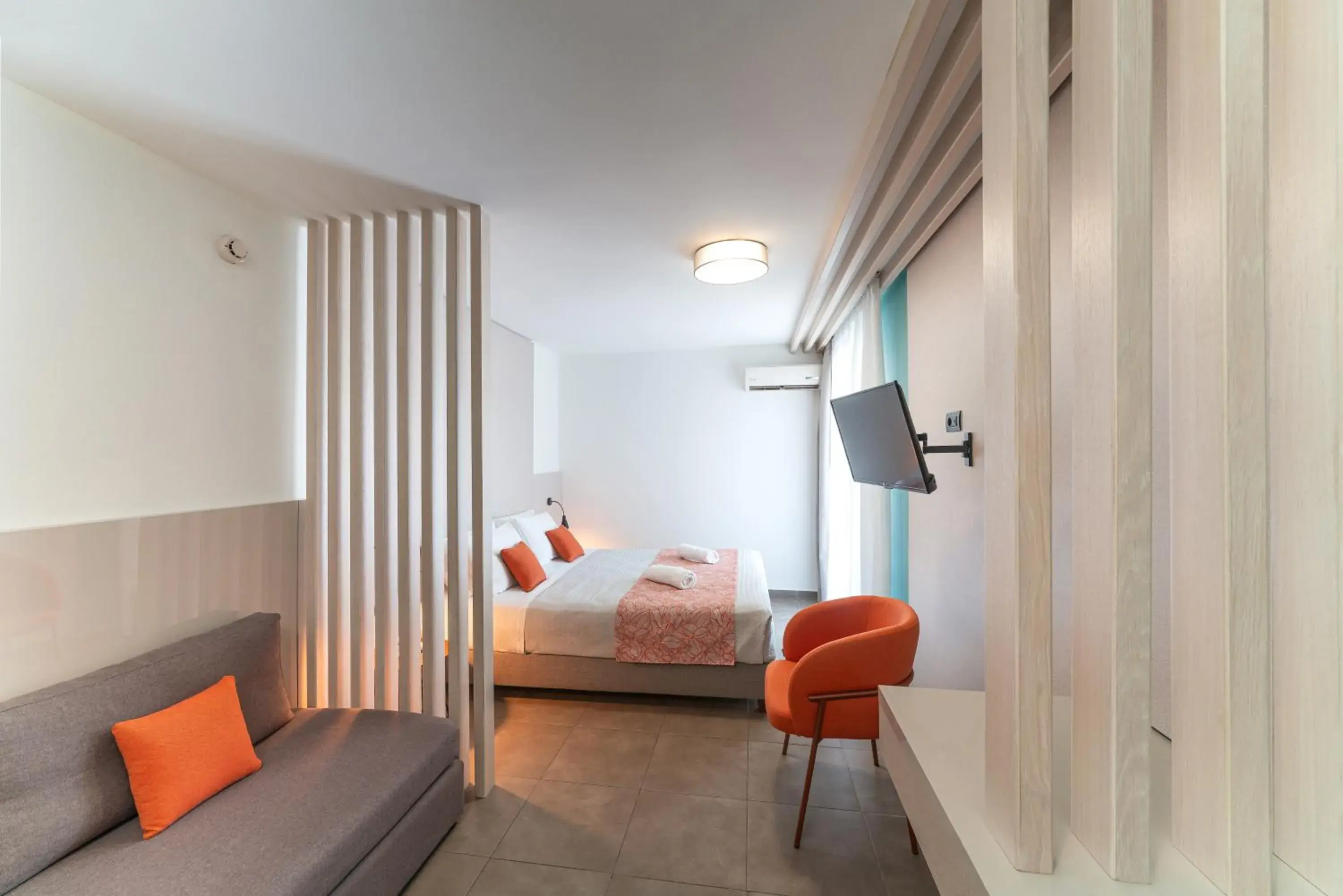 Bedroom, Bed in Amphitryon City Hotel Bedroom, Bed in Amphitryon City Hotel