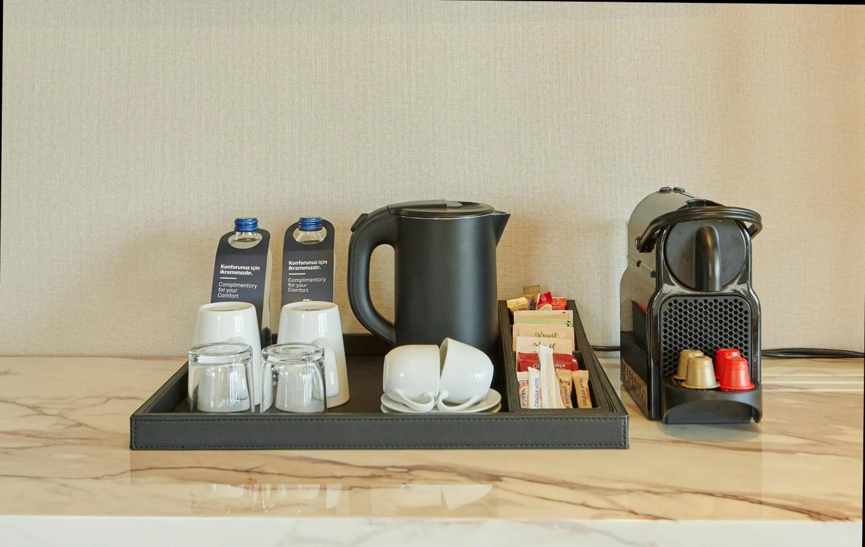 Coffee/tea facilities in Çırağan Hotel Bosphorus