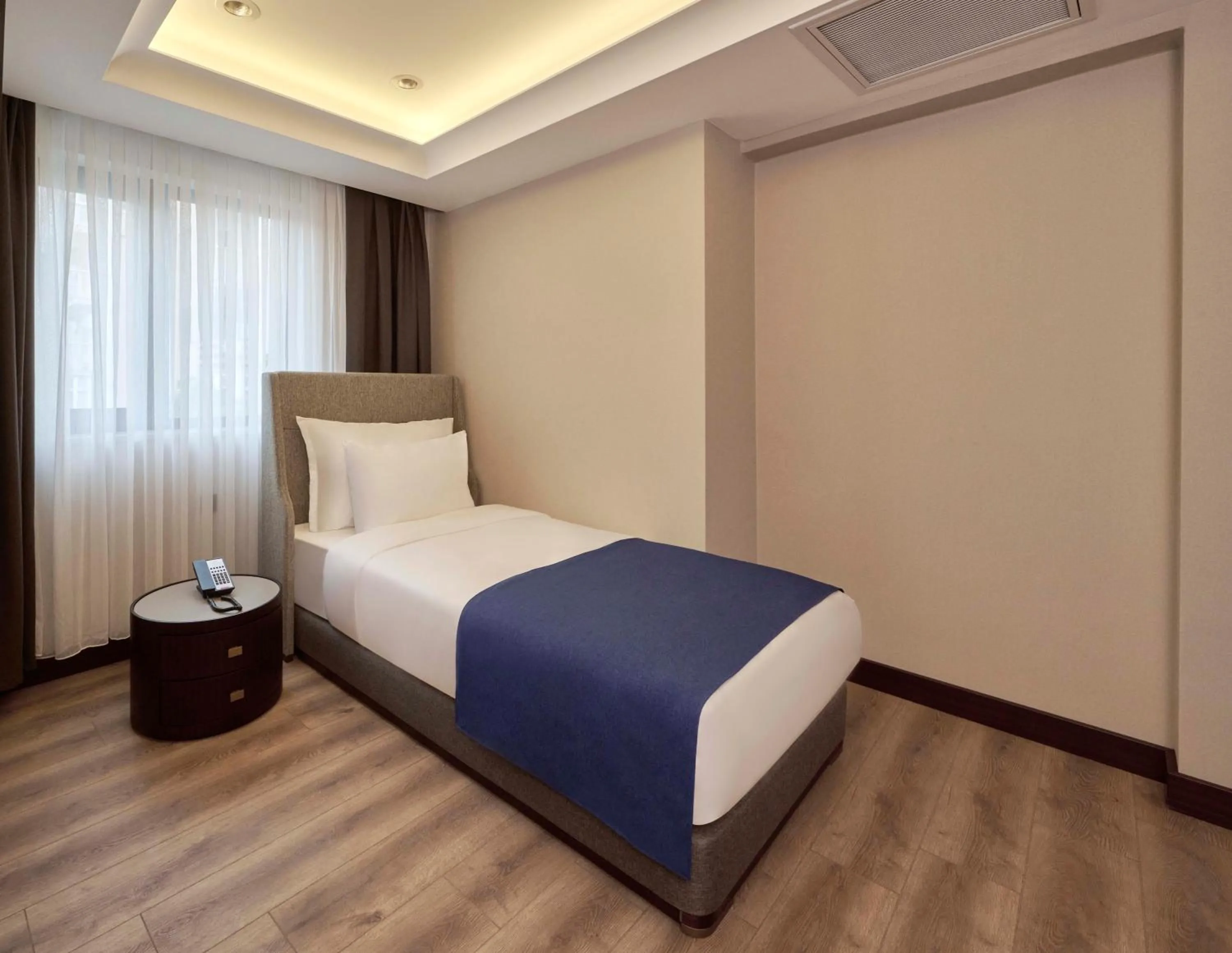 Bed in Çırağan Hotel Bosphorus