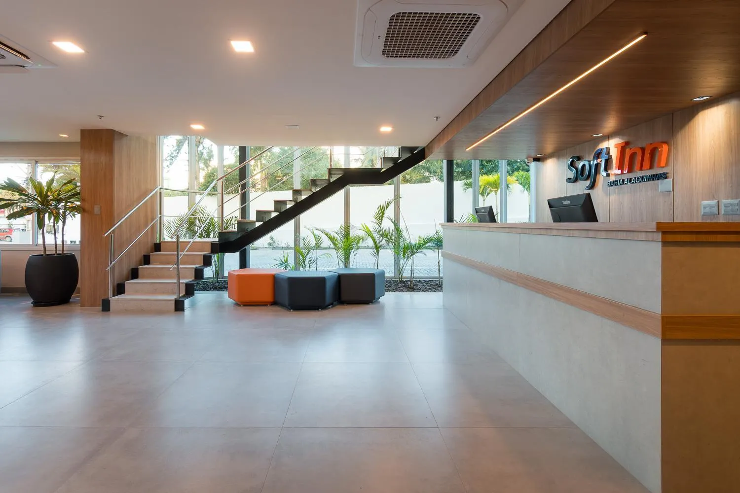 Lobby or reception in Soft Inn Alagoinhas