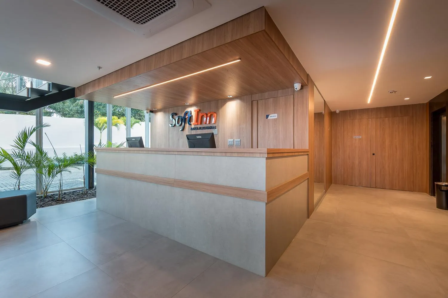 Lobby or reception in Soft Inn Alagoinhas