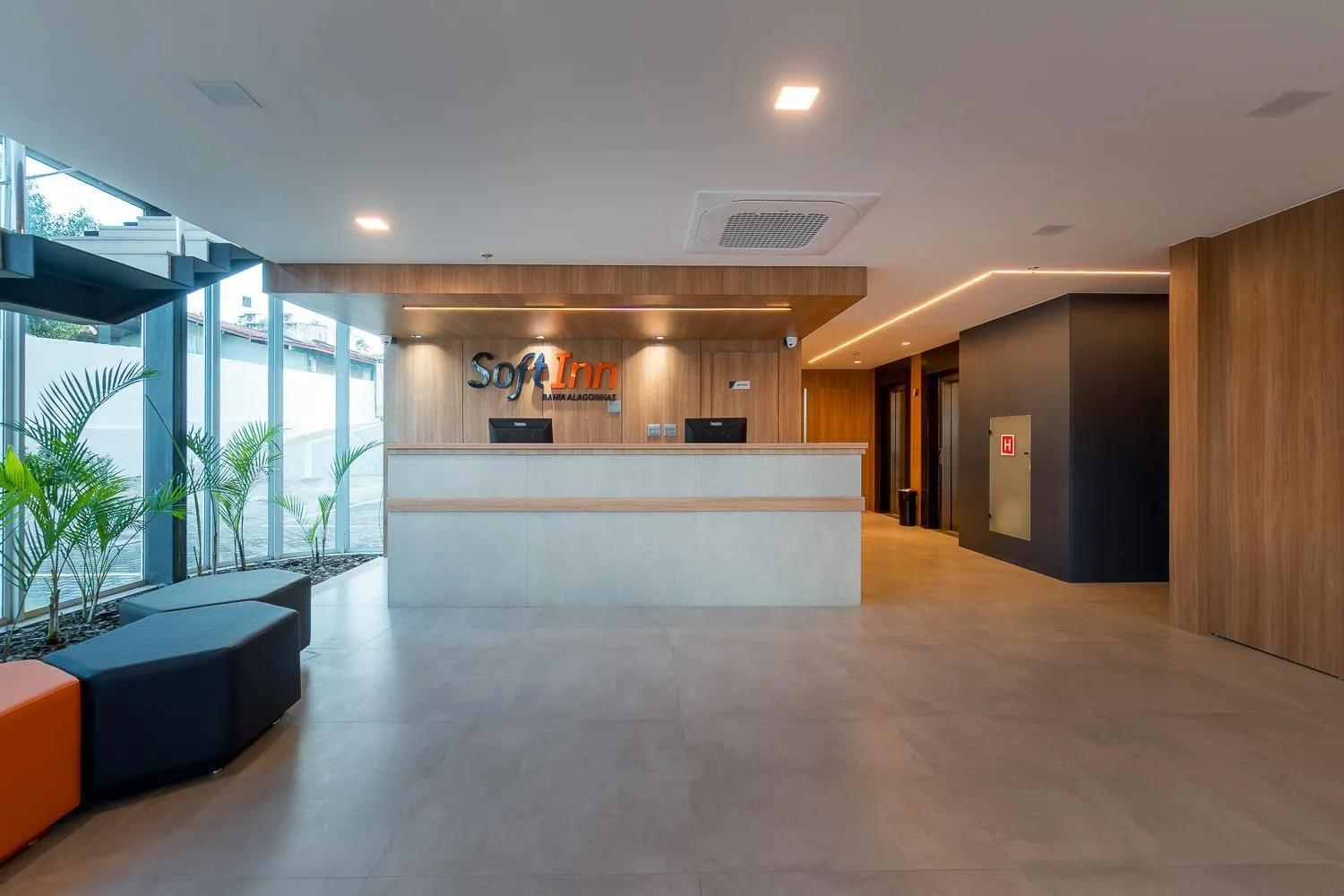 Lobby or reception in Soft Inn Alagoinhas