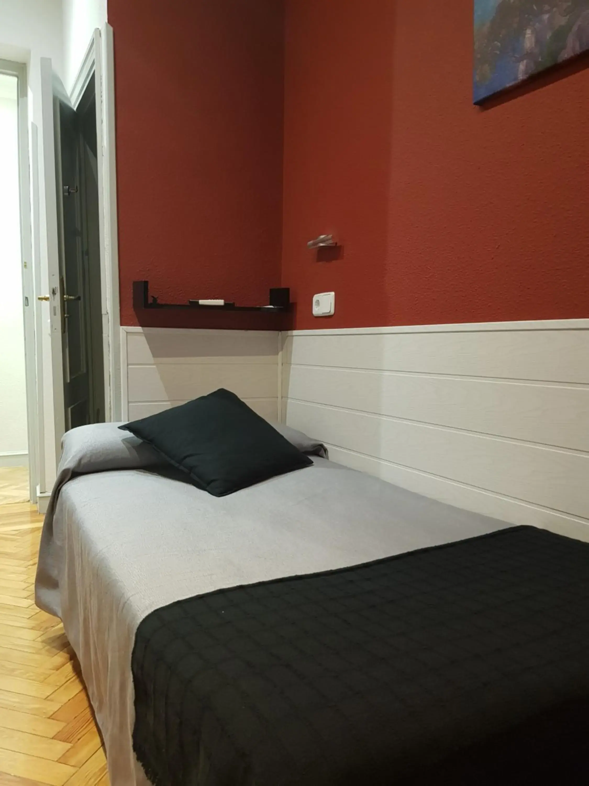 Single Room in Hostal Aresol Single Room in Hostal Aresol