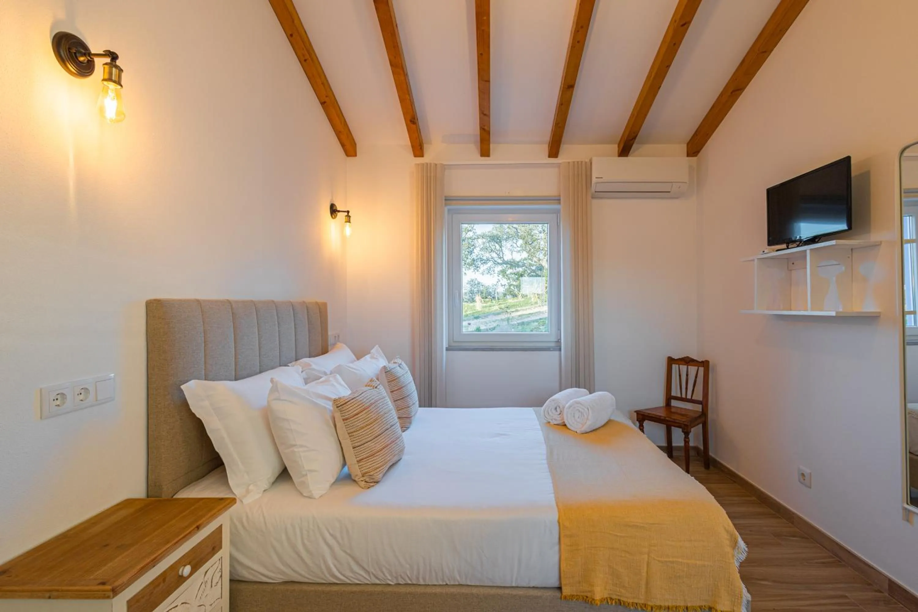 Bed in Monte do Cerro