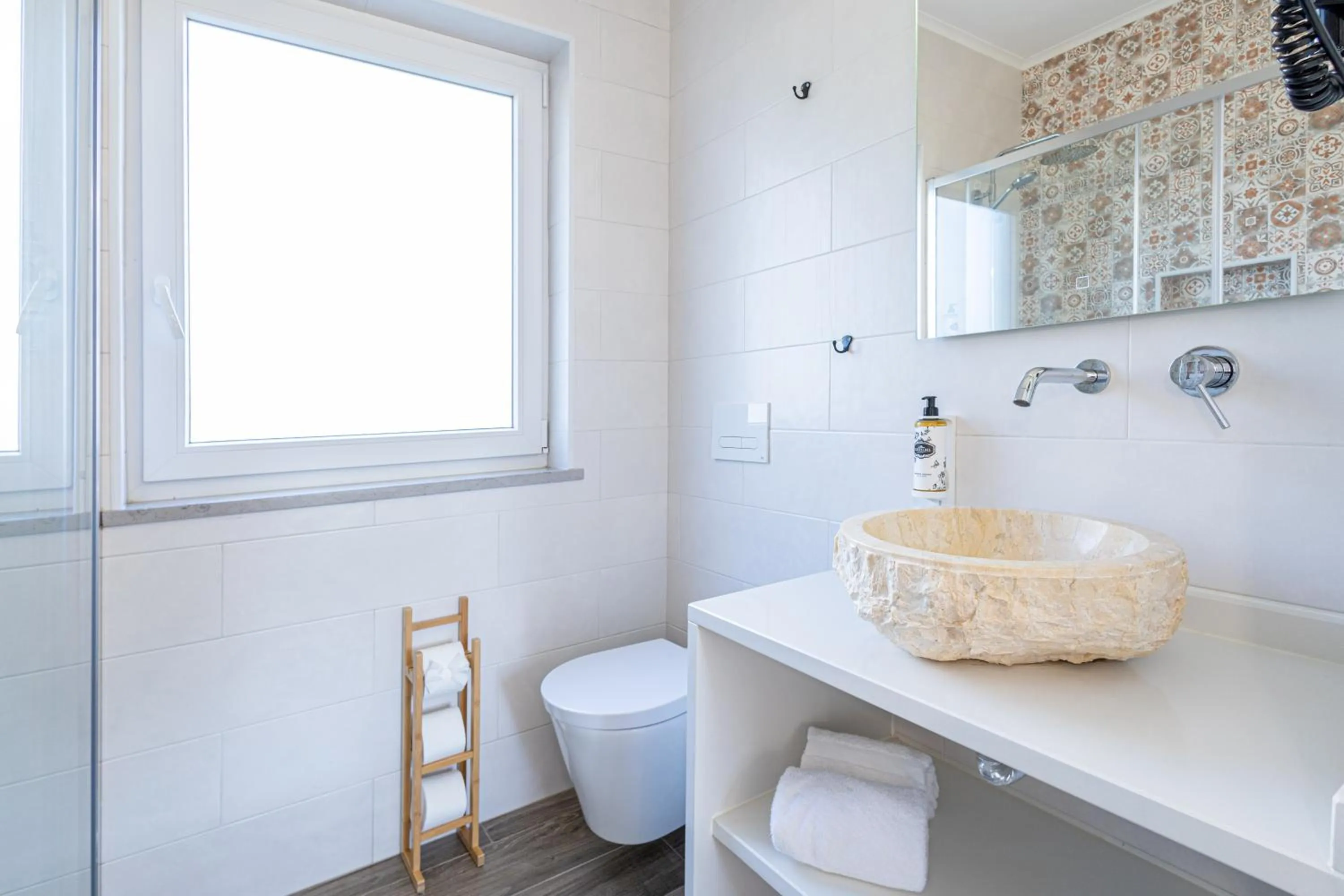 Toilet in Monte do Cerro