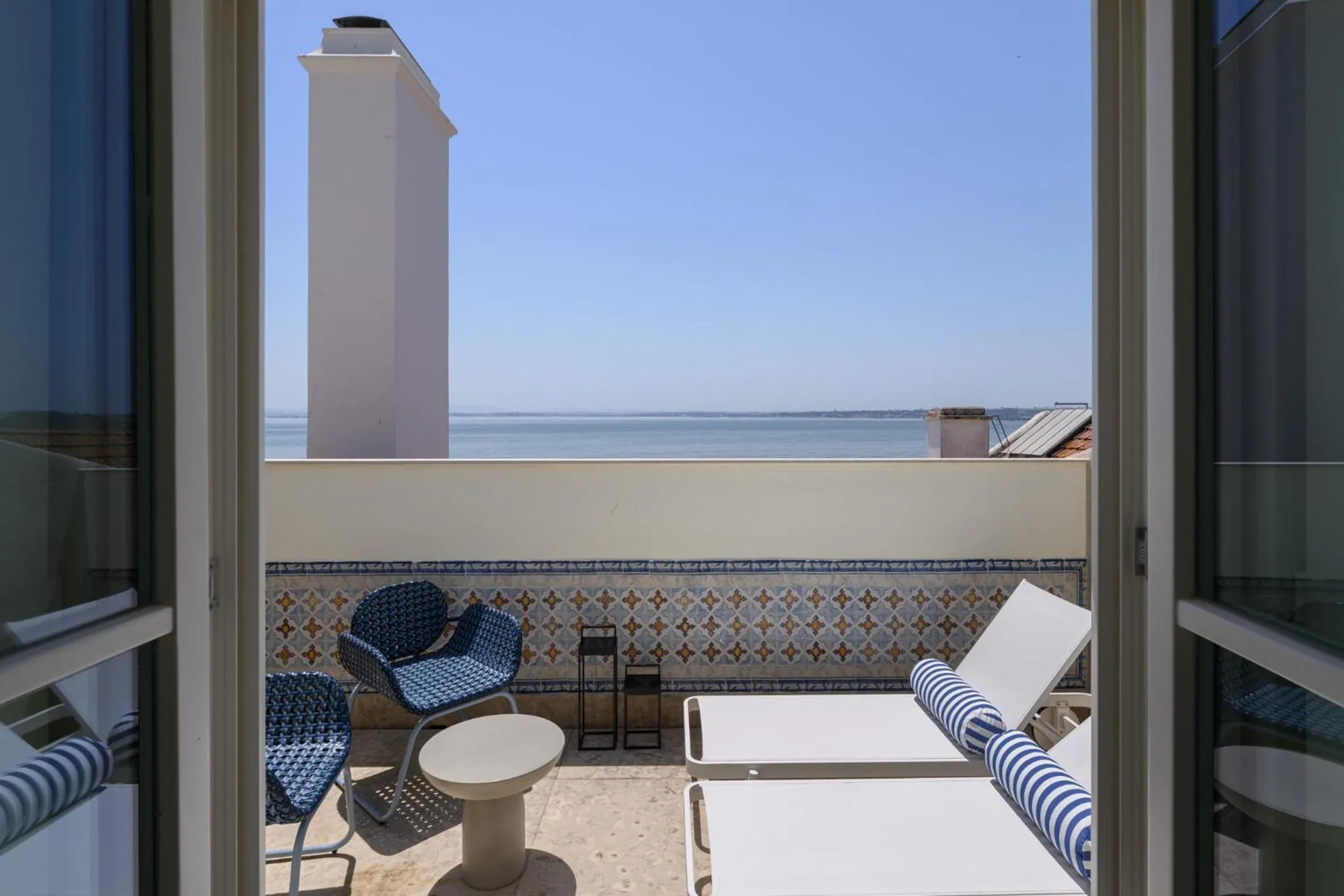 Balcony/Terrace in Casagrand Luxury Apartments Lisboa