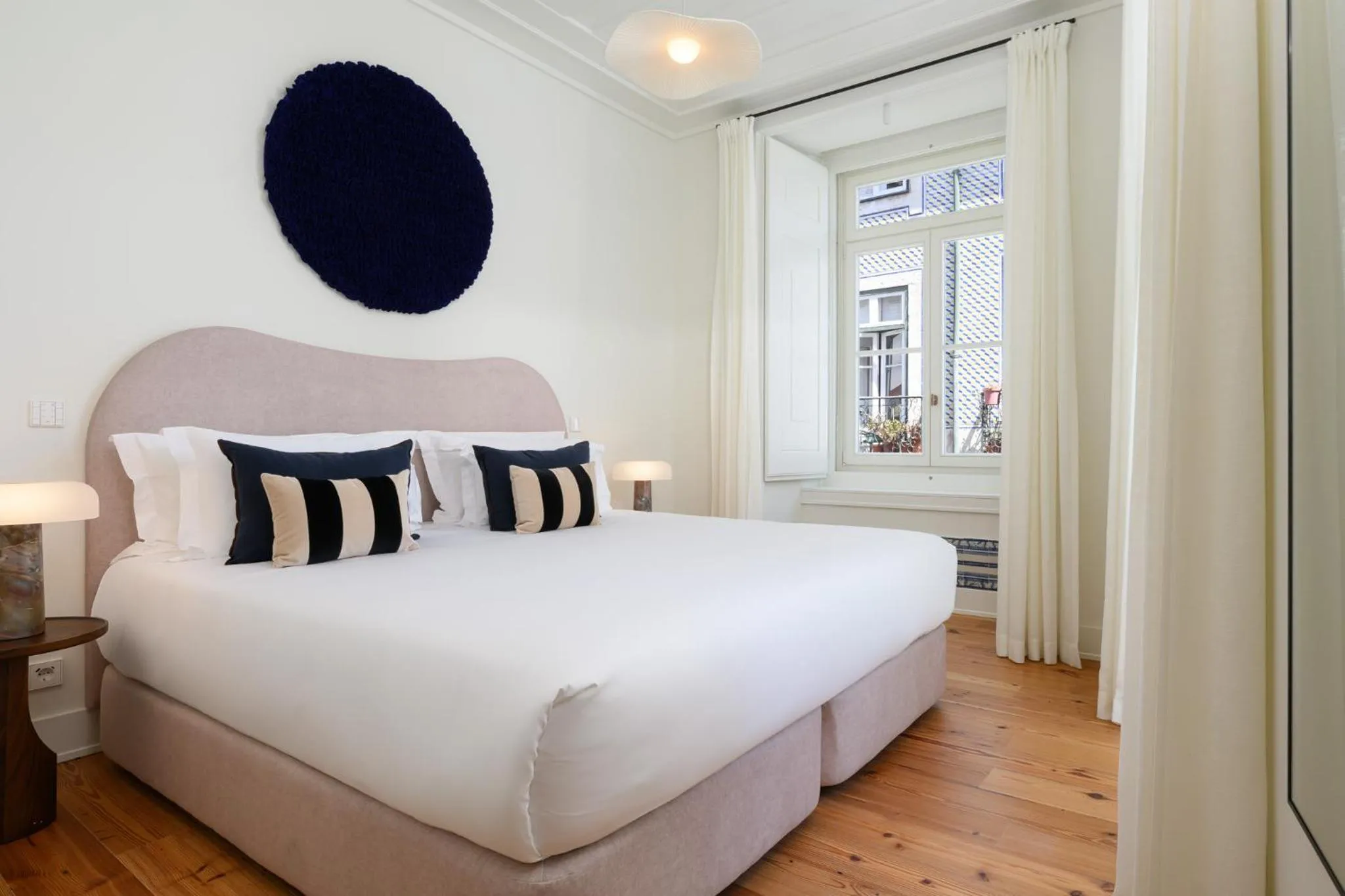 Bedroom, Bed in Casagrand Luxury Apartments Lisboa