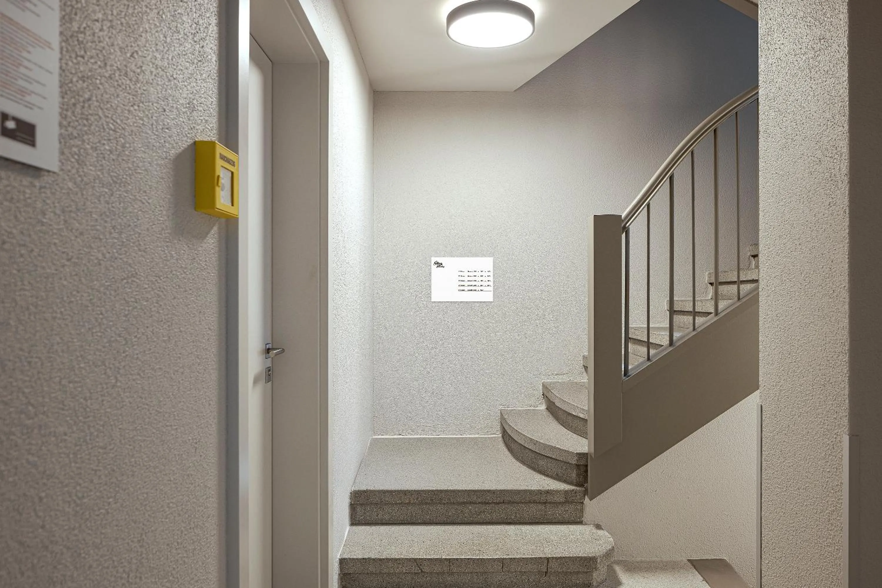 Facade/entrance in Stay Sunday