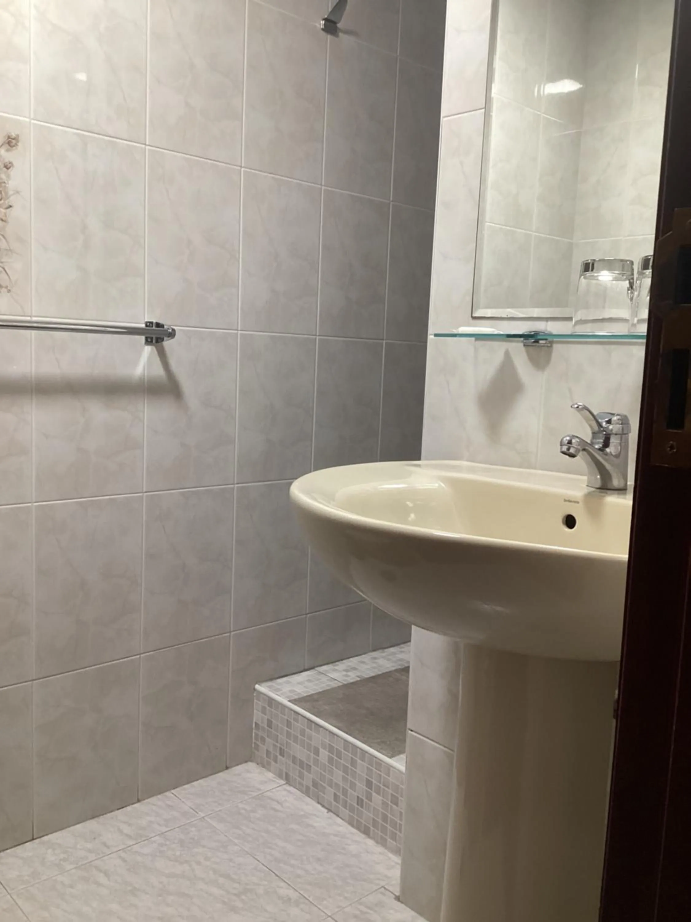 Saudade Hostal Cafetería