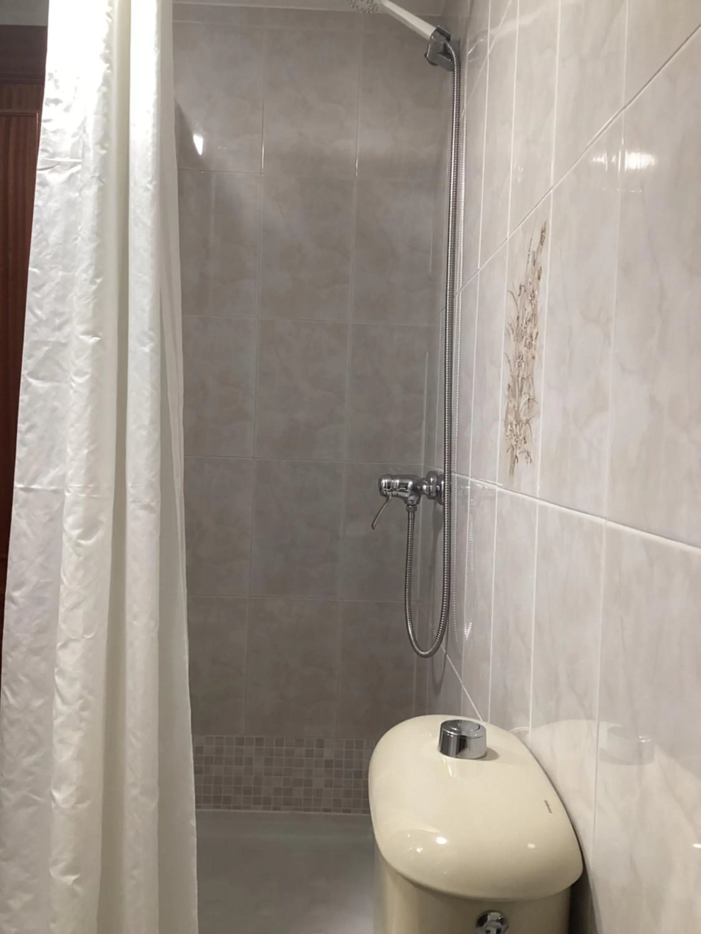 Saudade Hostal Cafetería