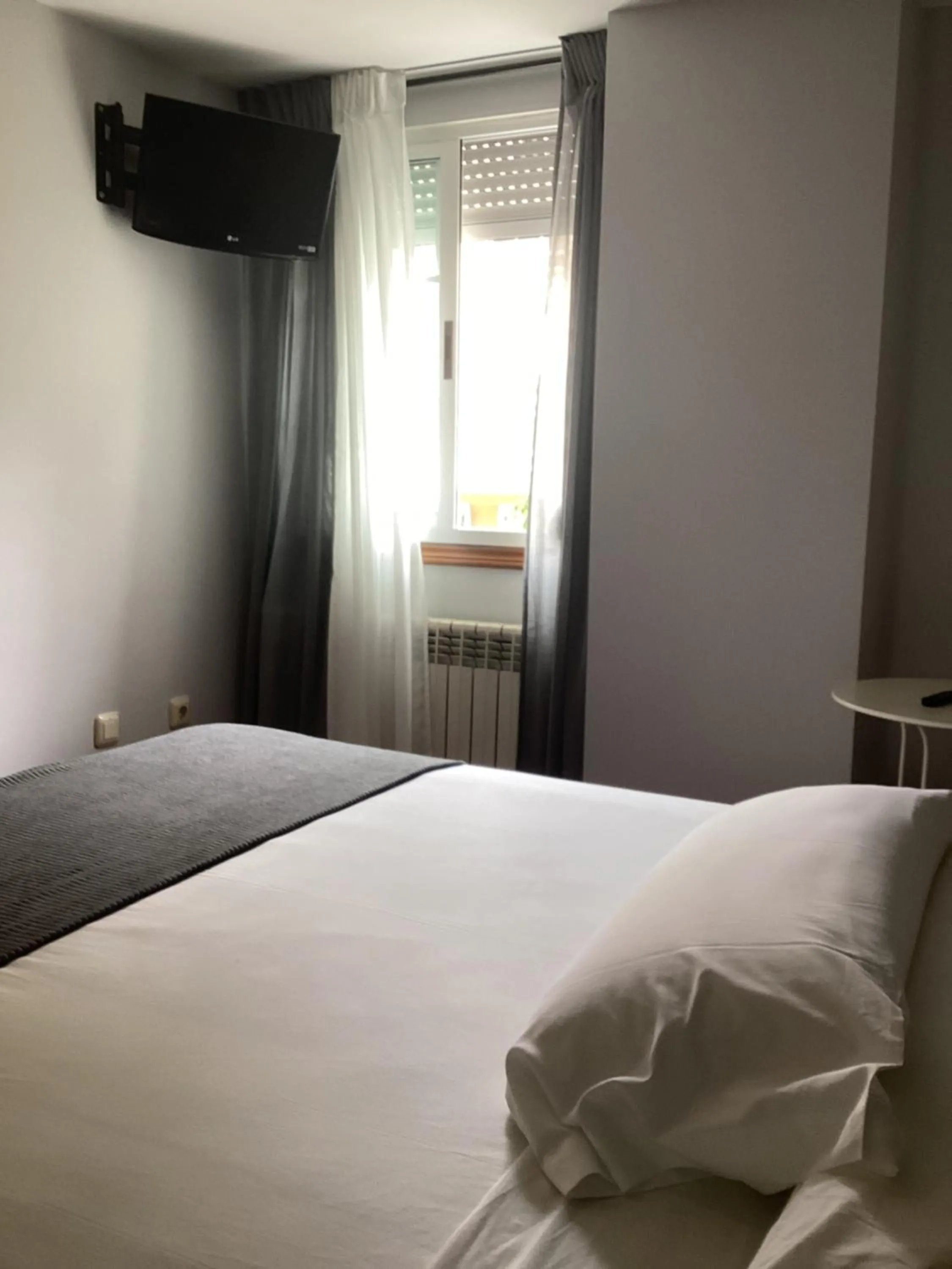 Bed in Saudade Hostal Cafetería