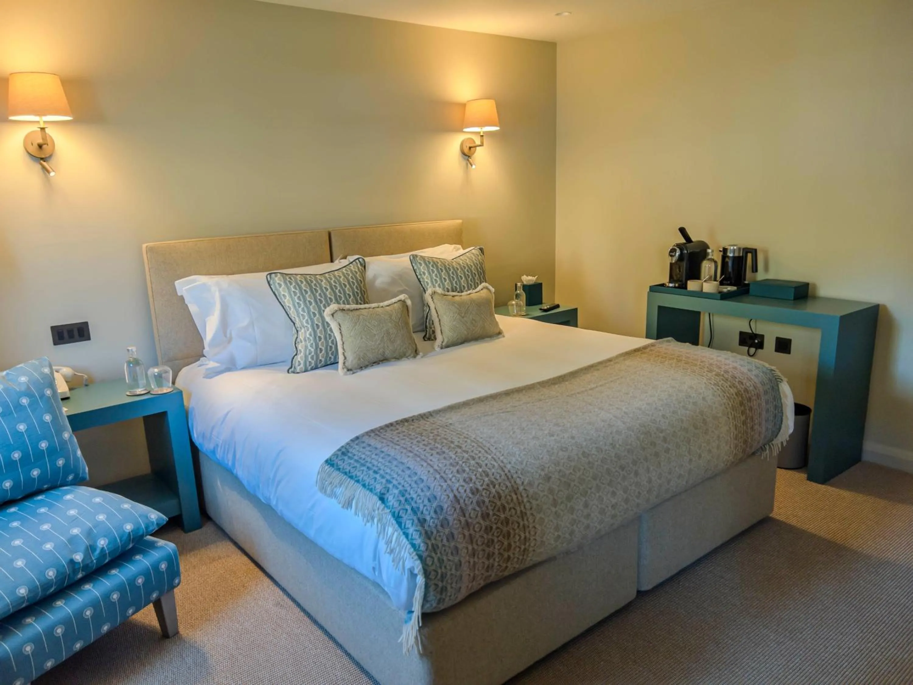 Double or Twin Room in House of George W Davies