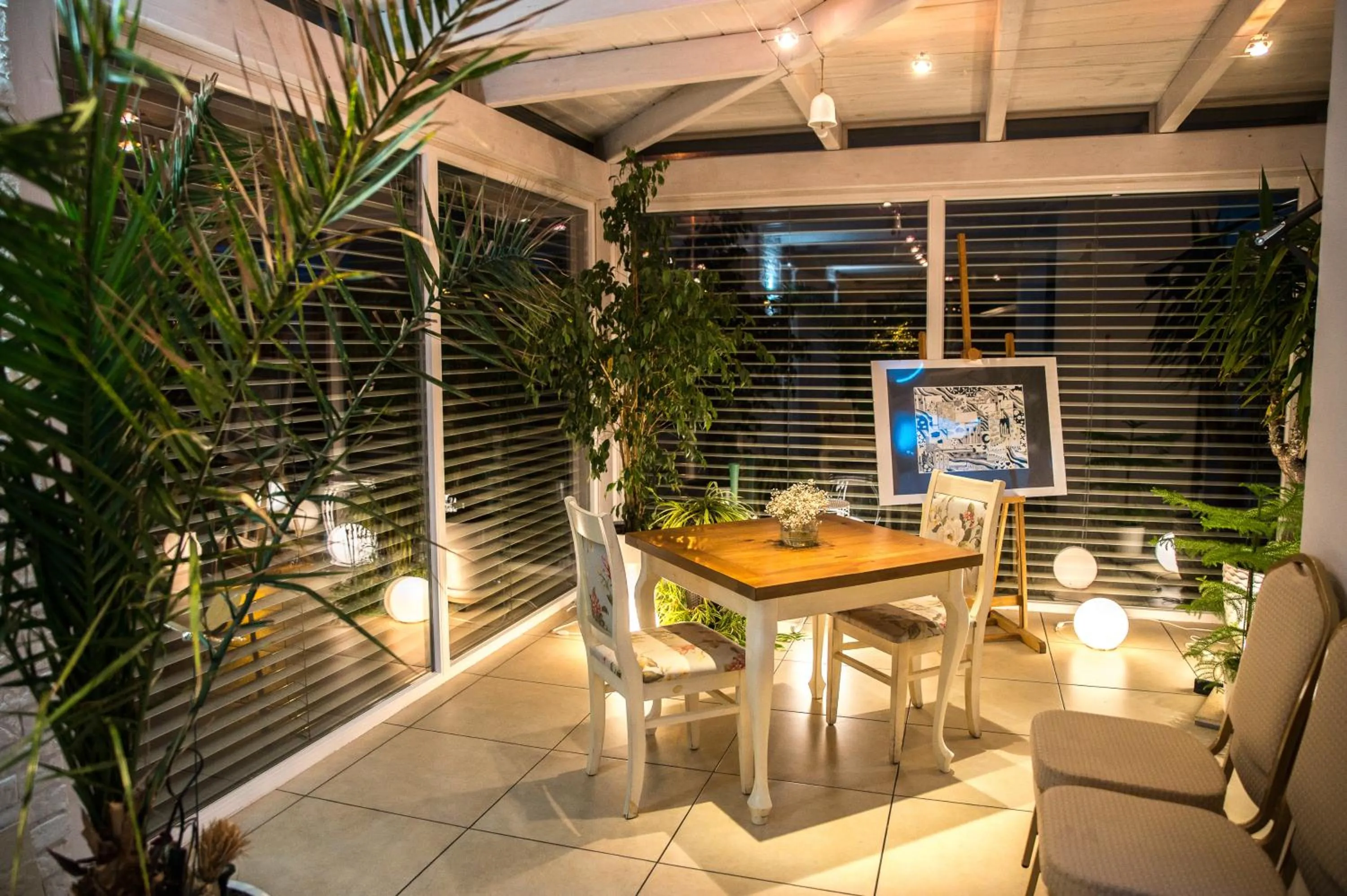 Restaurant/places to eat in Hotel Legnicki & Restauracja