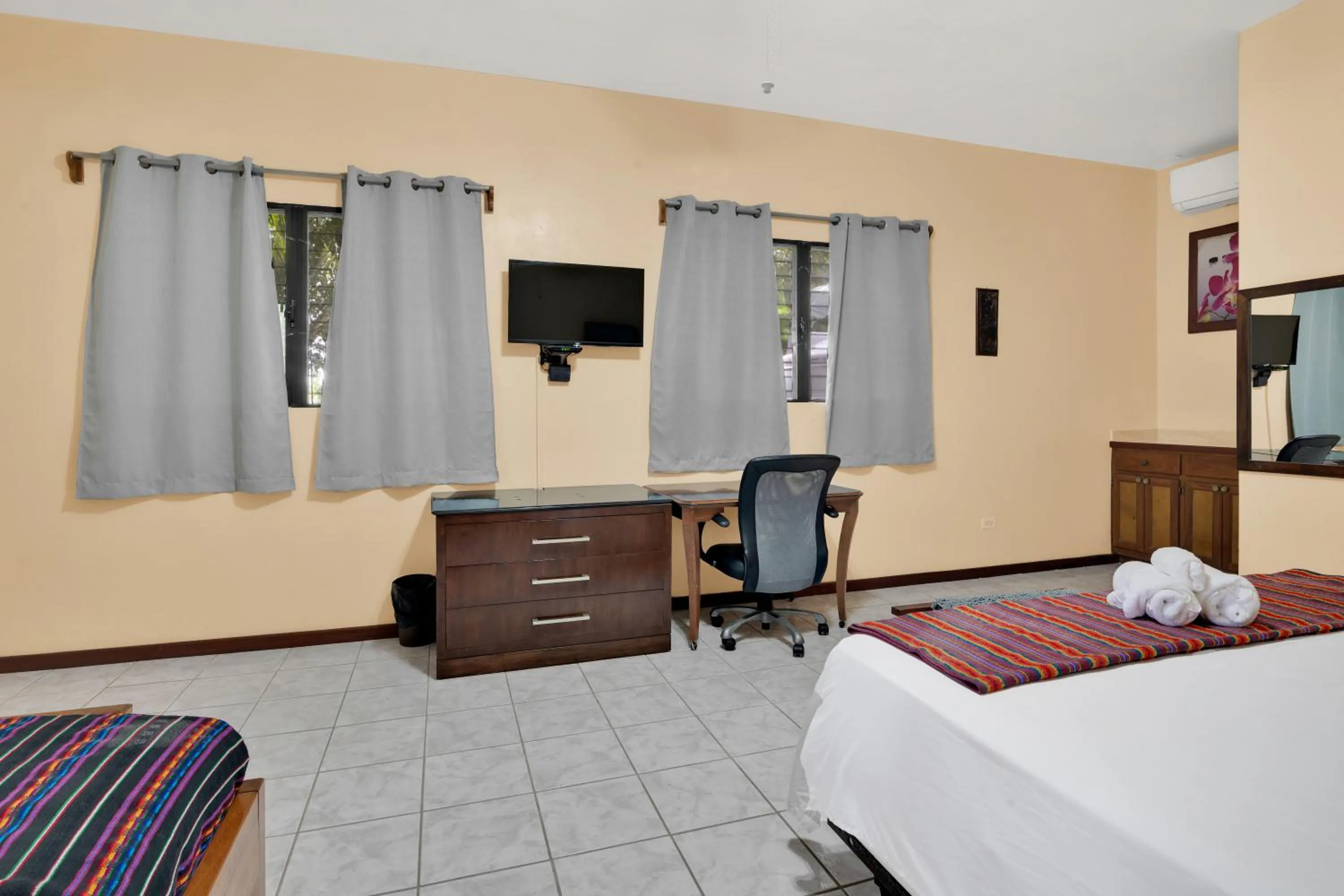 TV and multimedia, Bed in Drift Inn Cayo