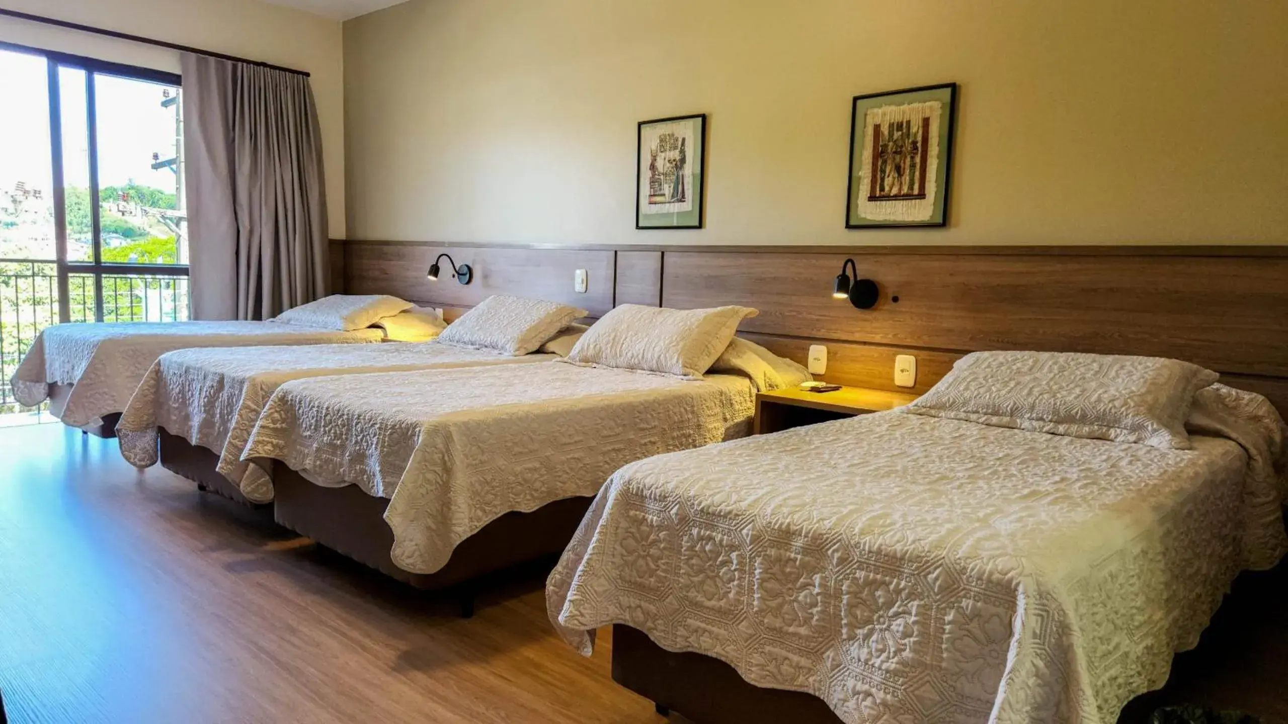 Quadruple Room in Hotel Fiorio Quadruple Room in Hotel Fiorio