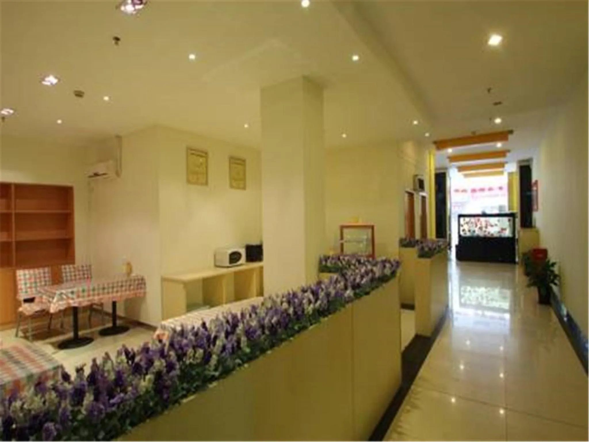 Decorative detail in 7Days Inn Shanghai Yichuan Road