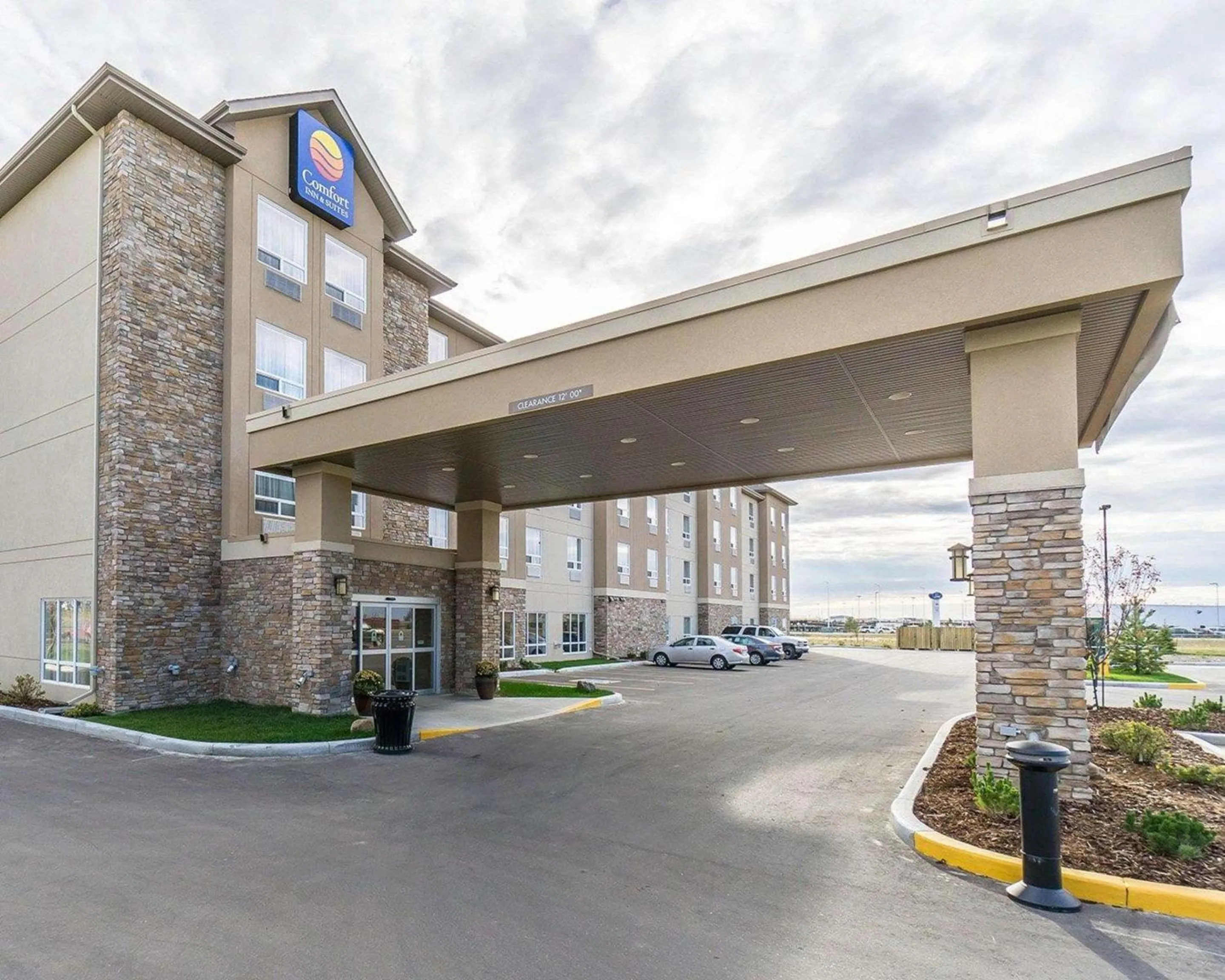 Property building in Comfort Inn & Suites Edmonton International Airport