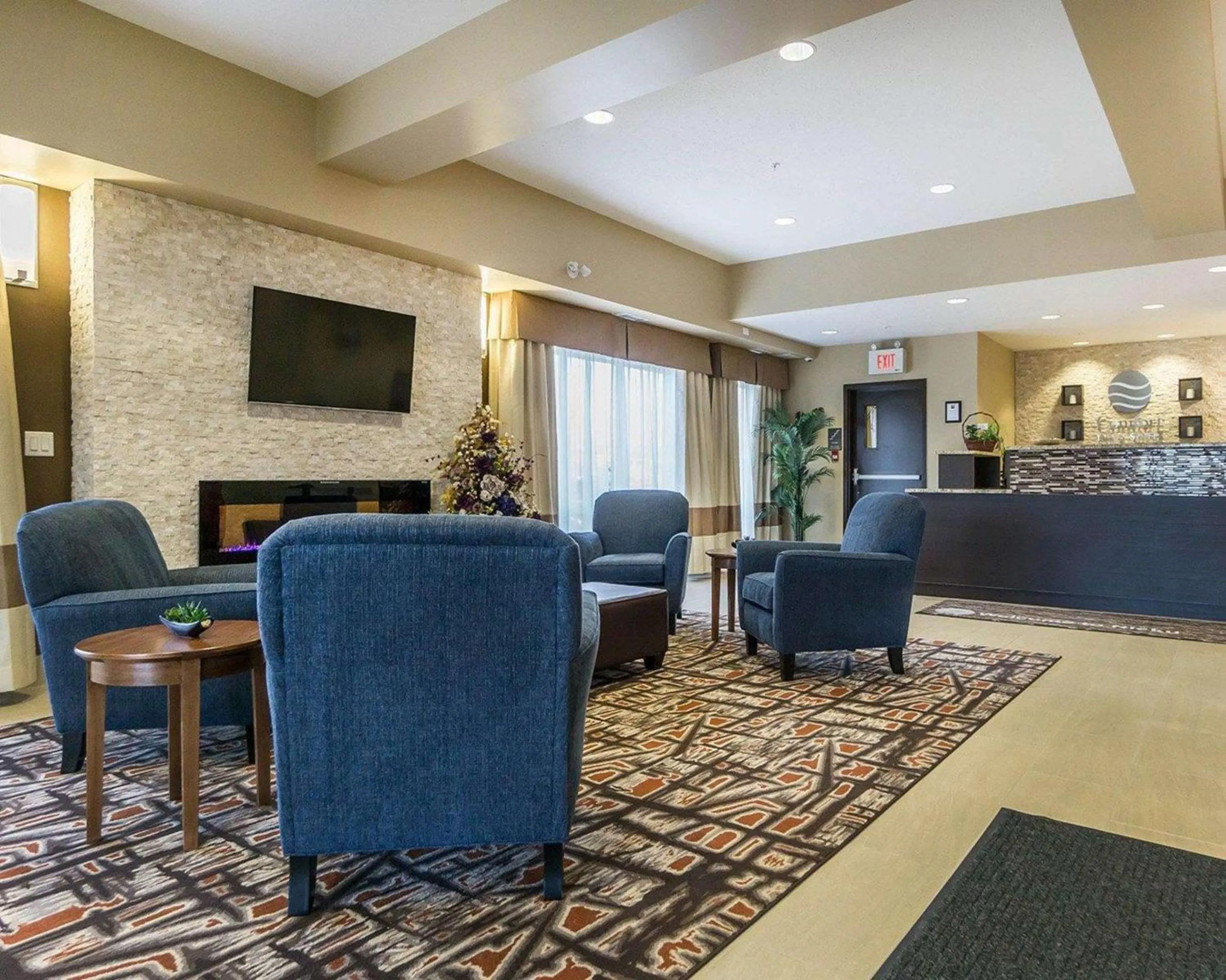 Lobby or reception in Comfort Inn & Suites Edmonton International Airport
