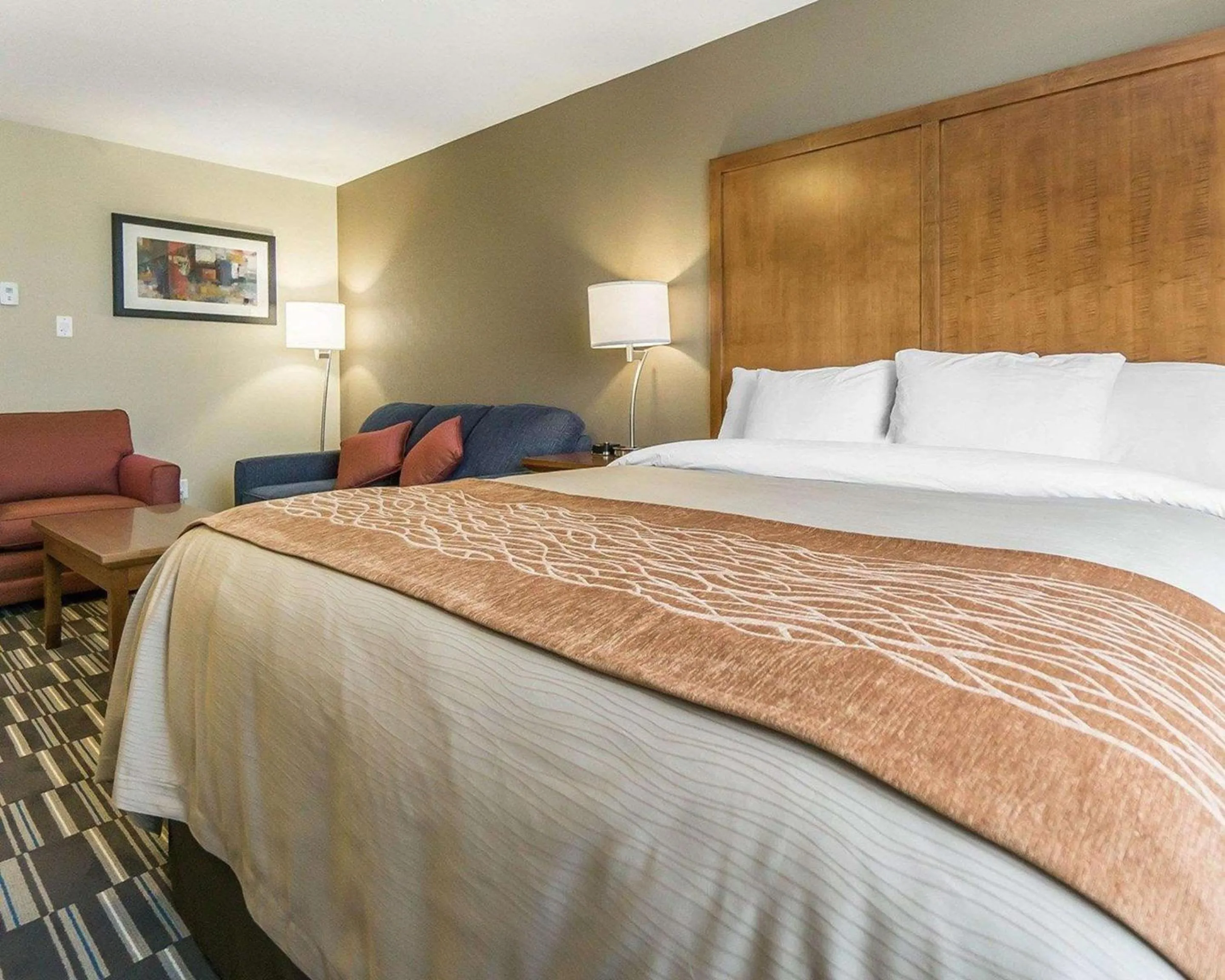 Bedroom, Bed in Comfort Inn & Suites Edmonton International Airport