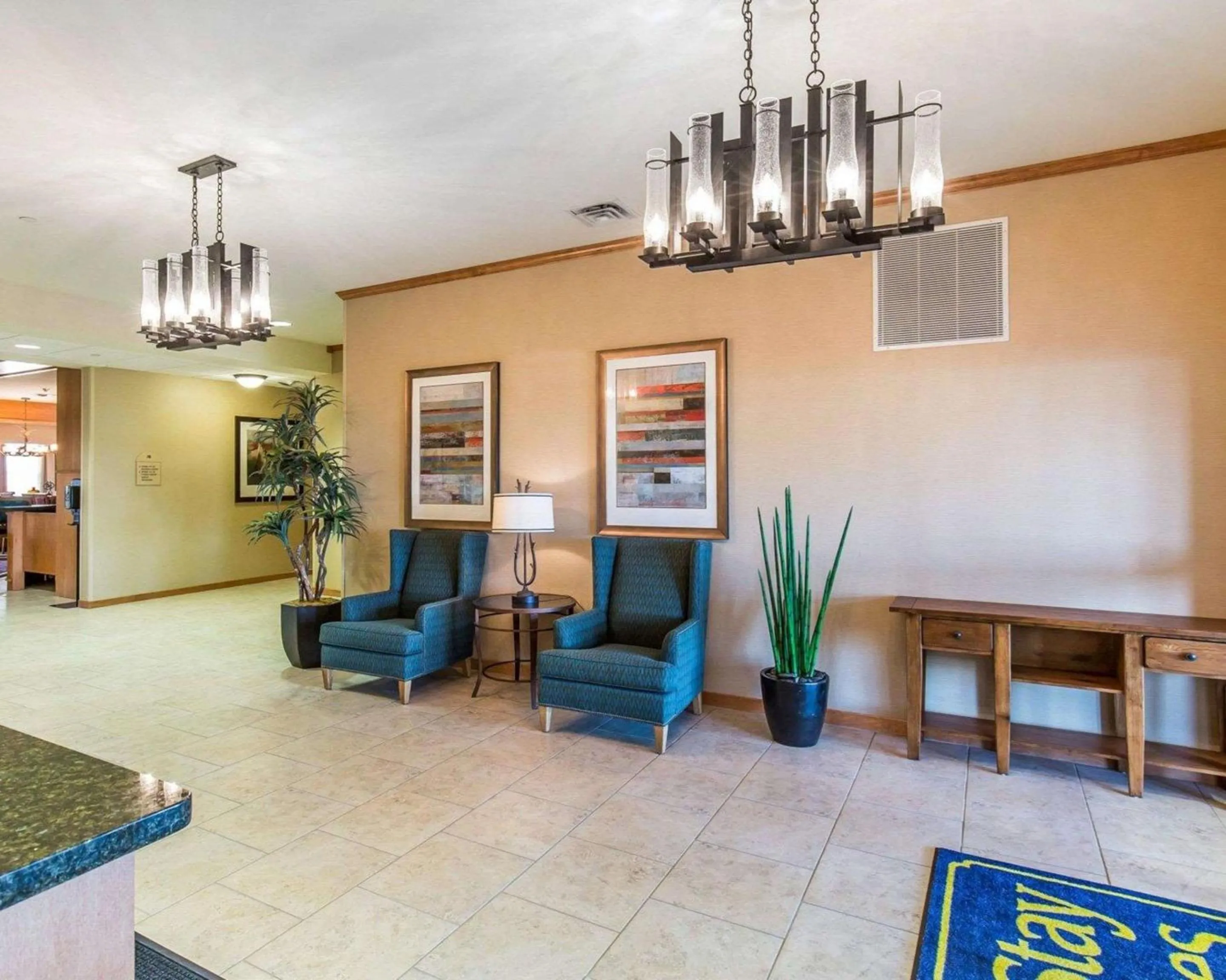 Lobby or reception in MainStay Suites Sidney - Medical Center