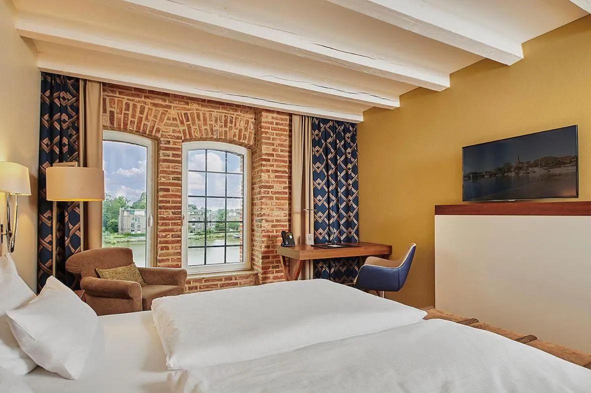 Photo of the whole room, Bed in Hotel Hafenspeicher