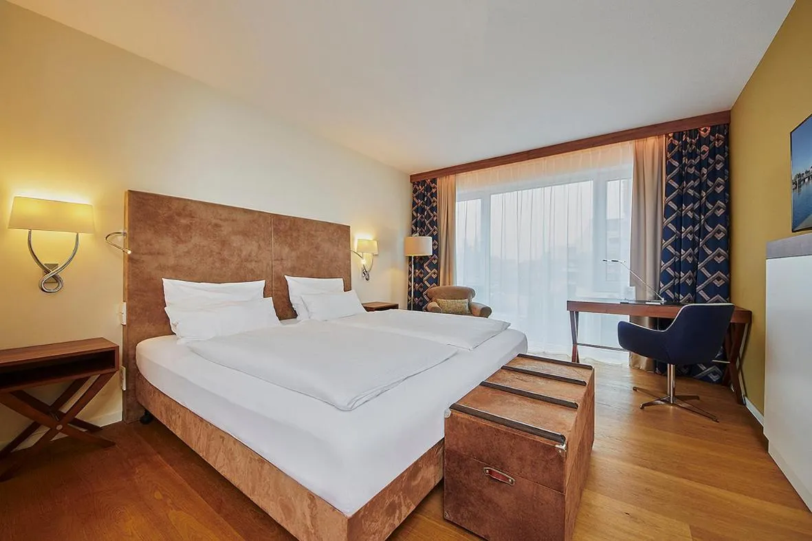 Photo of the whole room, Bed in Hotel Hafenspeicher
