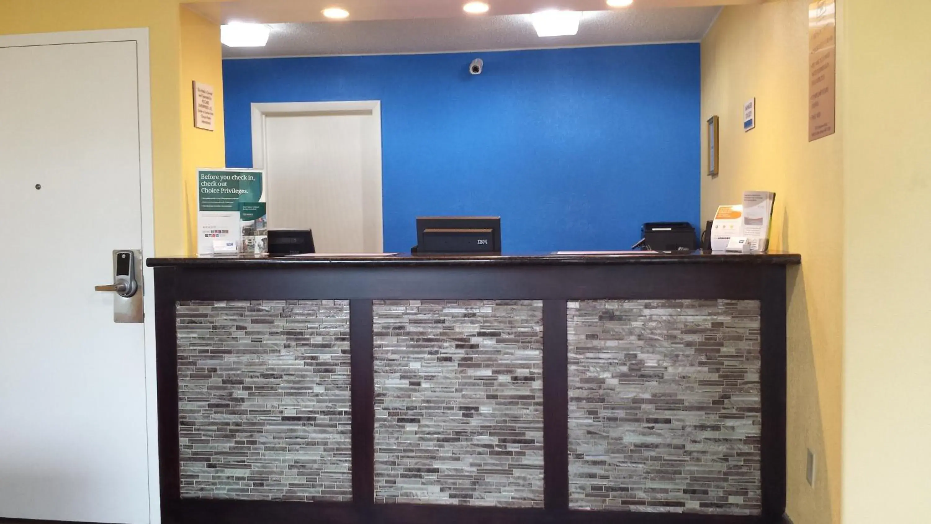 Lobby or reception in Rodeway Inn Joint Base Andrews Area Lobby or reception in Rodeway Inn Joint Base Andrews Area