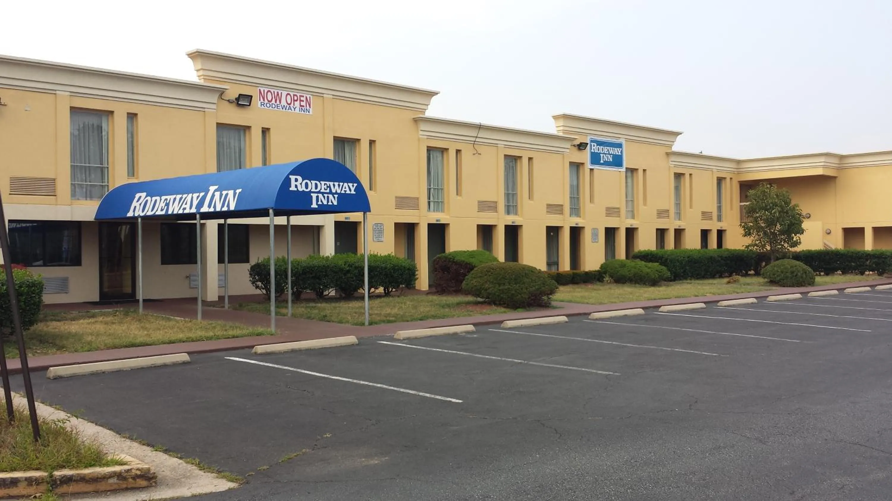 Facade/entrance in Rodeway Inn Joint Base Andrews Area