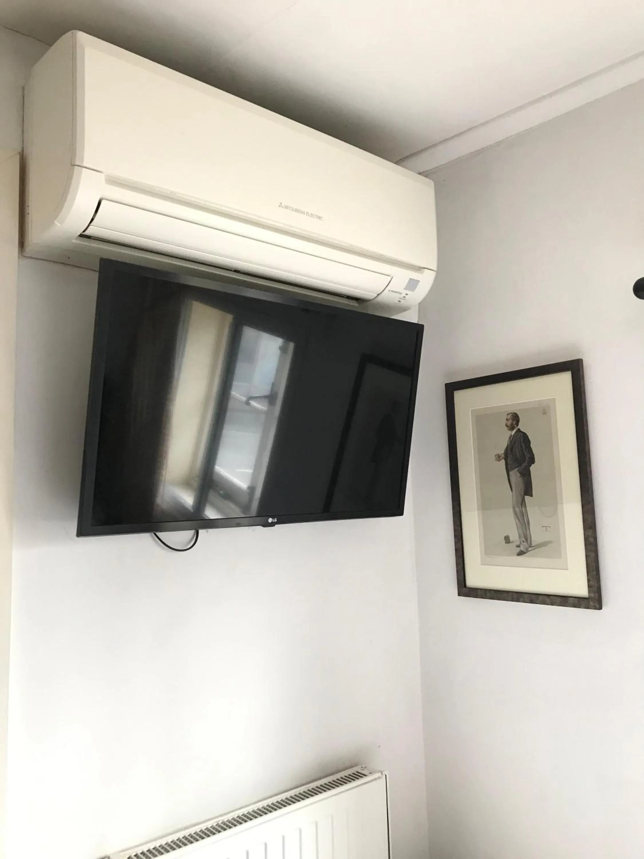 air conditioner in The George Hotel