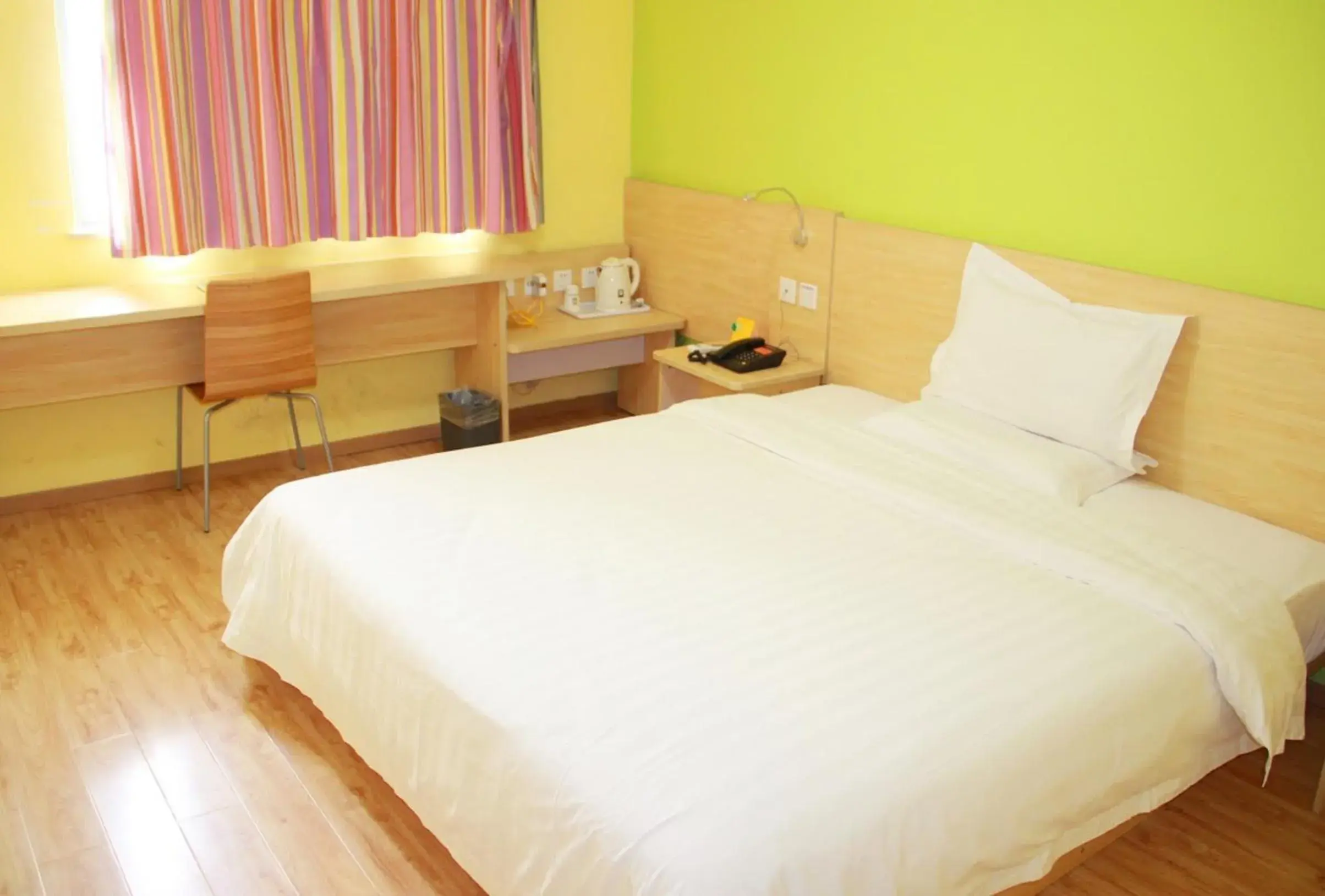 Bed in 7Days Inn Dongying Guangrao Sunwu Road Bed in 7Days Inn Dongying Guangrao Sunwu Road