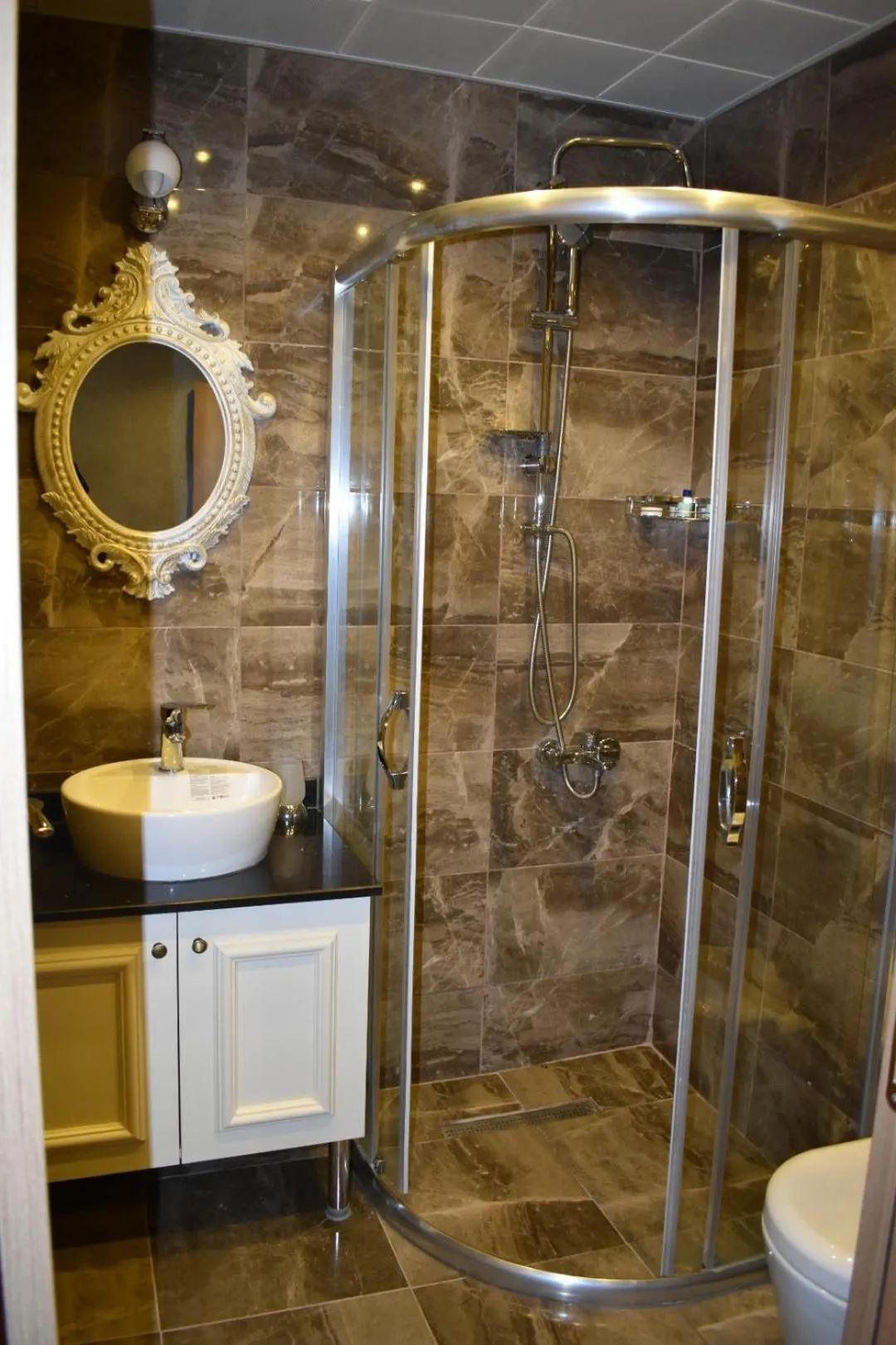 Bathroom in Grand Pamir Hotel