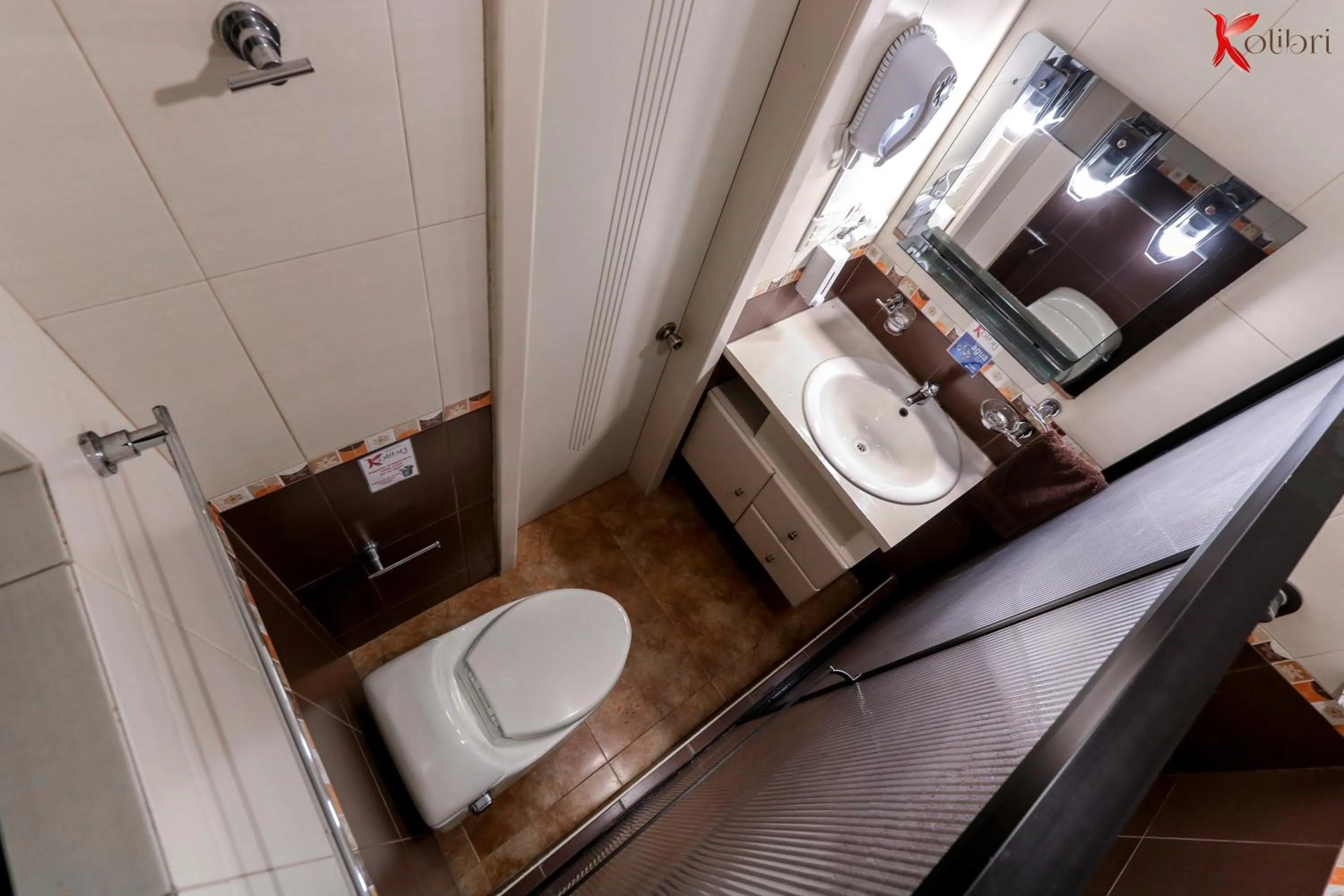 Bathroom in Hostal Kolibri B&B