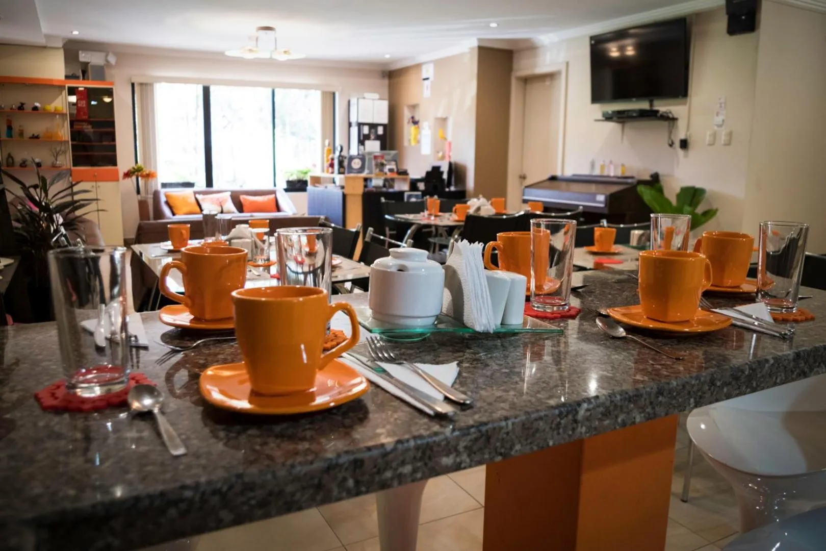 Kitchen or kitchenette in Hostal Kolibri B&B