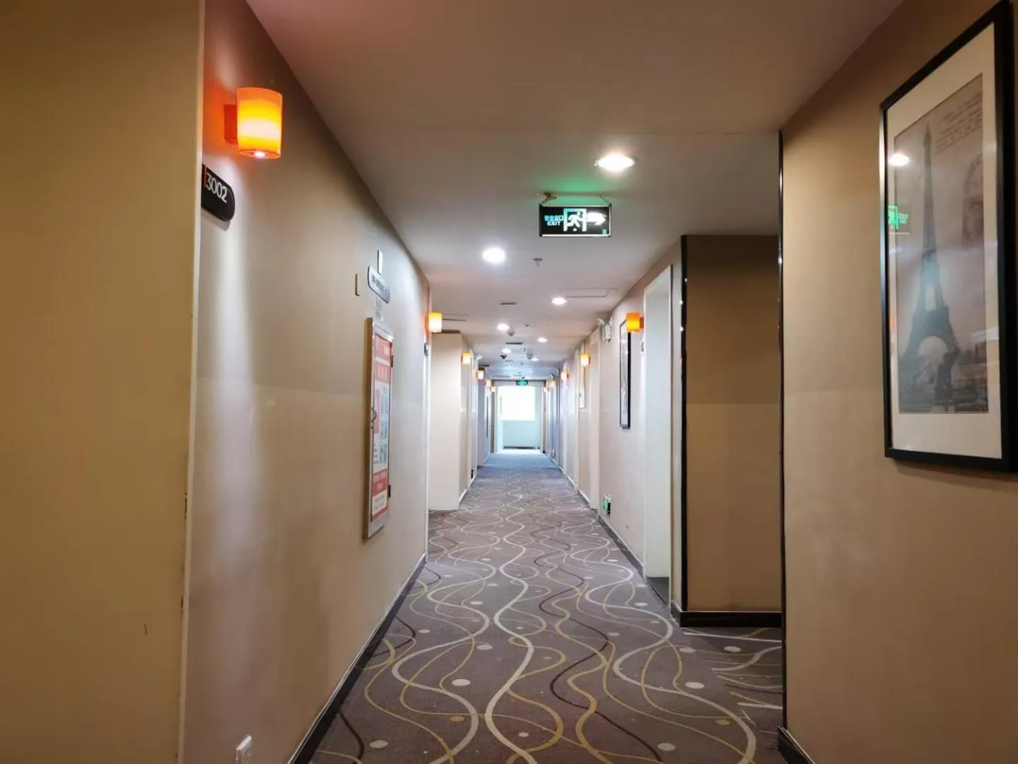 Facade/entrance in 7Days Hotel Premium Xi'an Bell Tower Anyuanmen Metro Station