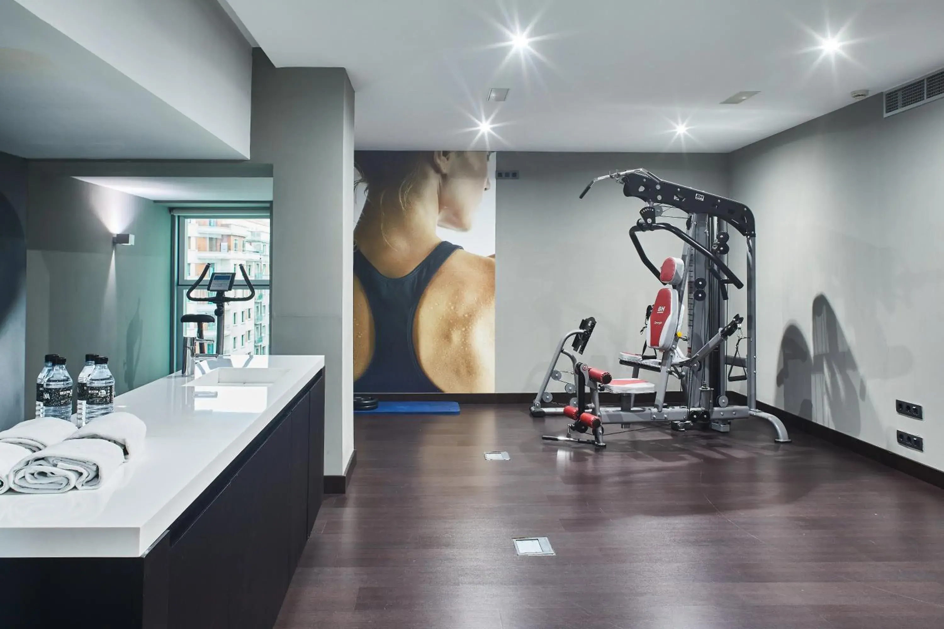 Fitness centre/facilities in Silken Gran Teatro Fitness centre/facilities in Silken Gran Teatro