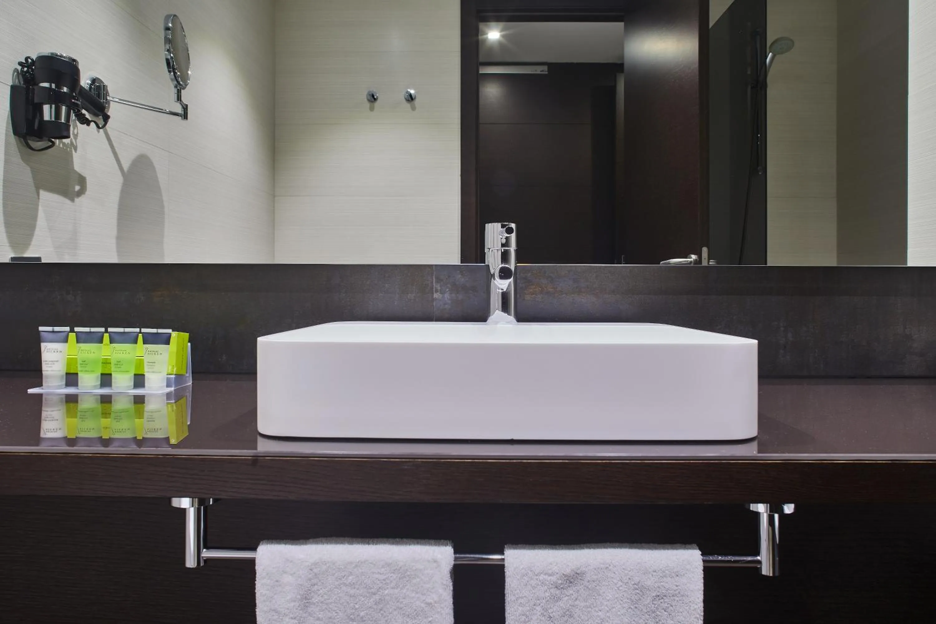 Bathroom in Silken Gran Teatro