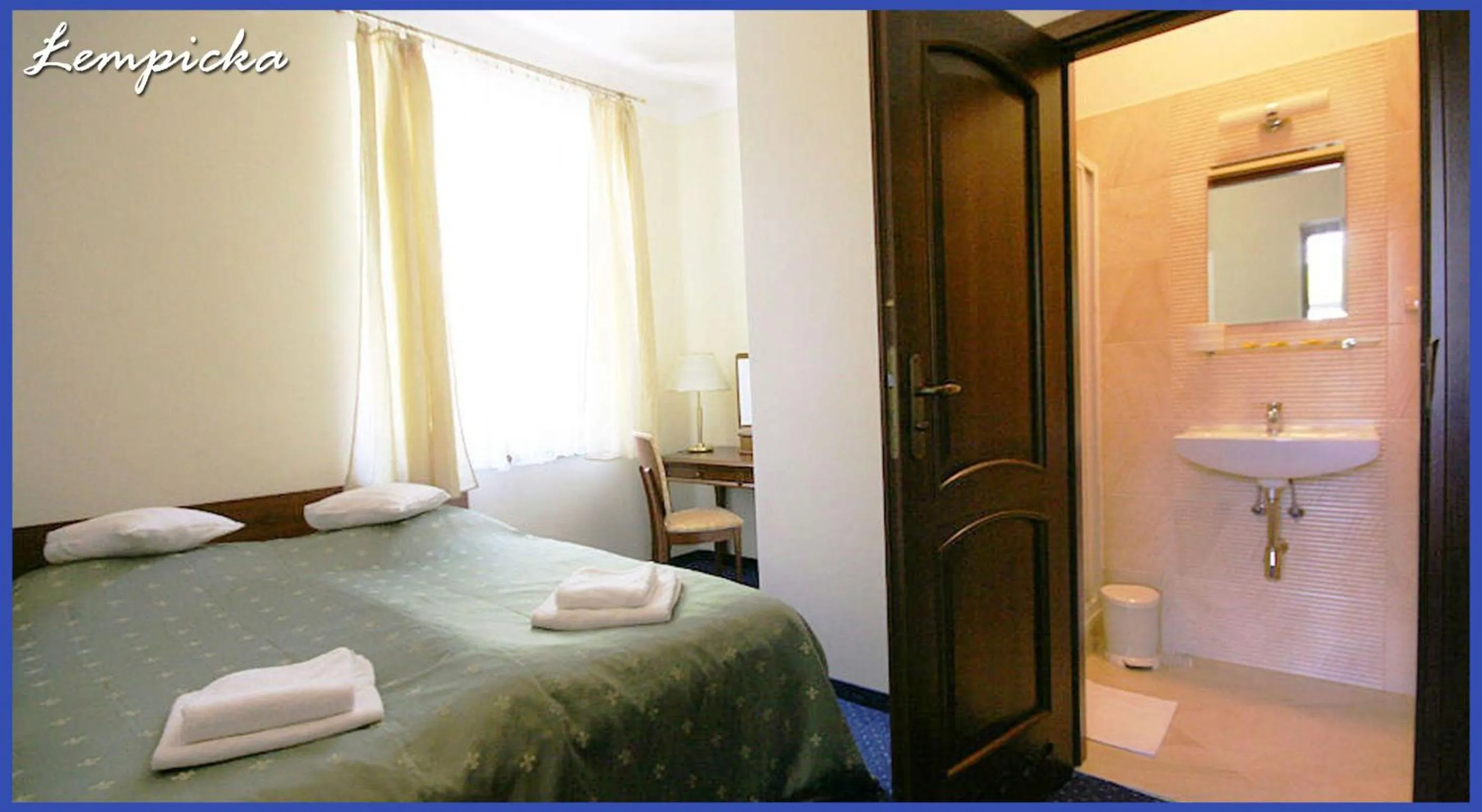 Photo of the whole room, Bed in Willa Carlton