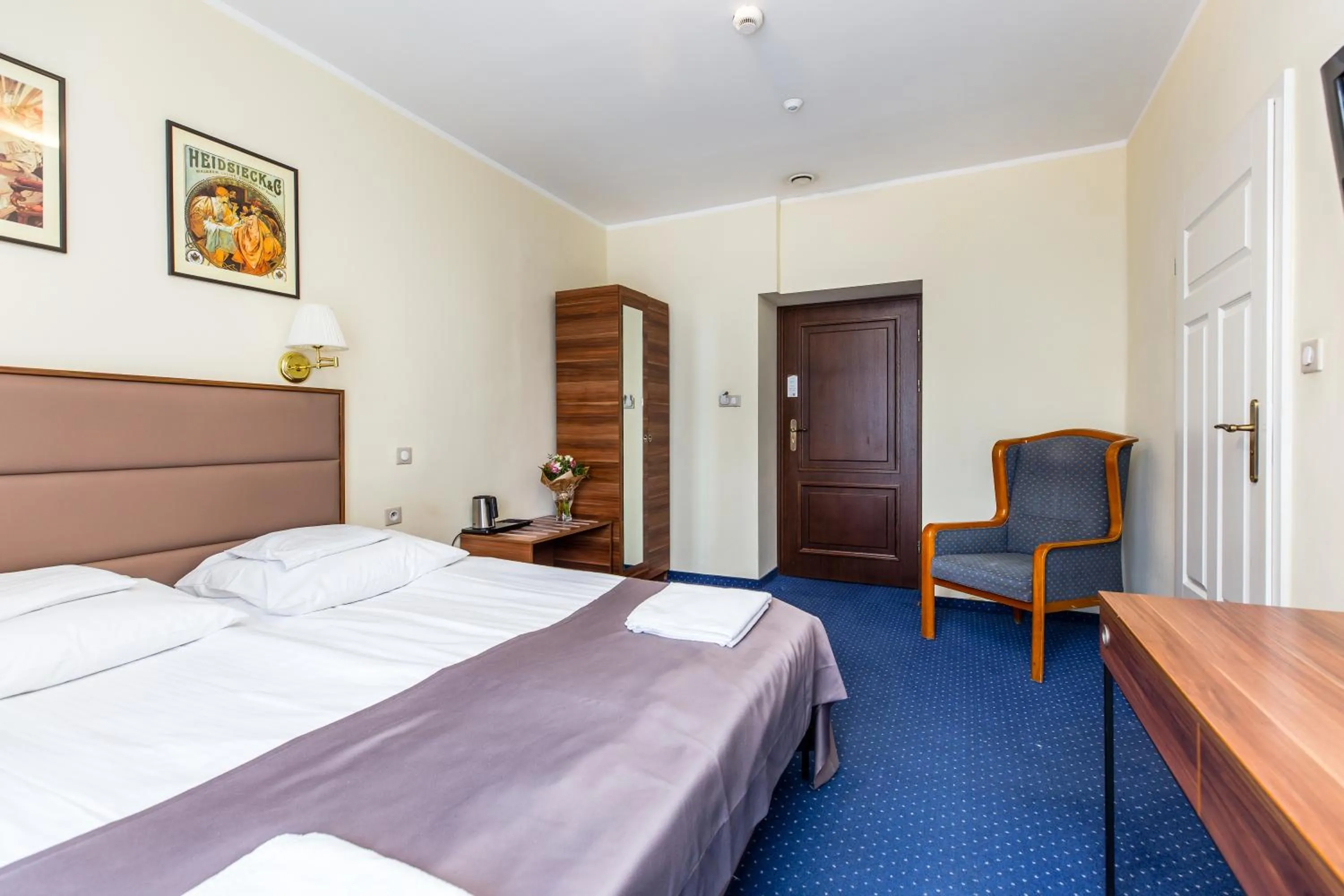 Bed in Willa Carlton