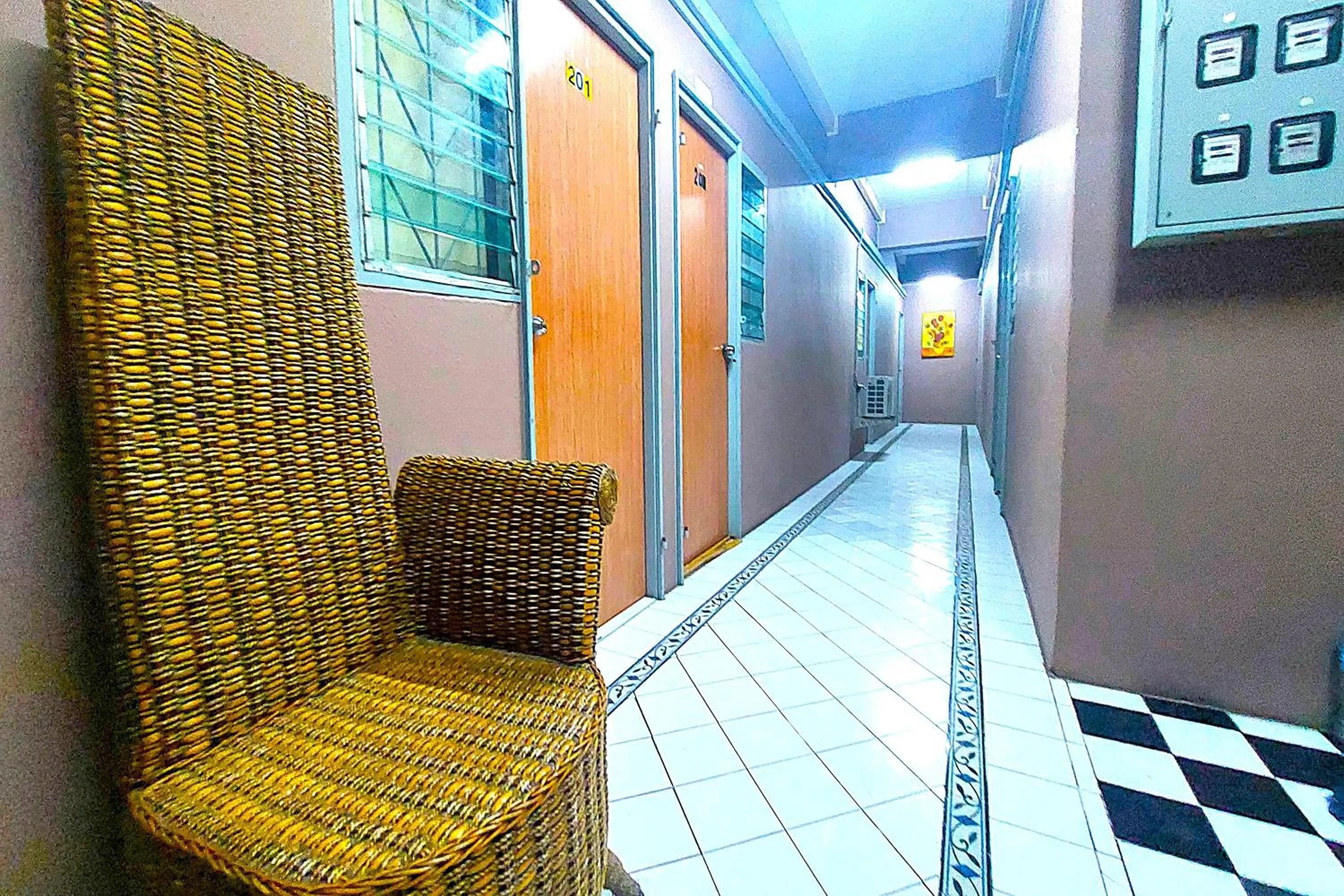 Seating area in Sukhum Sukhumvit-Onnut Guest House