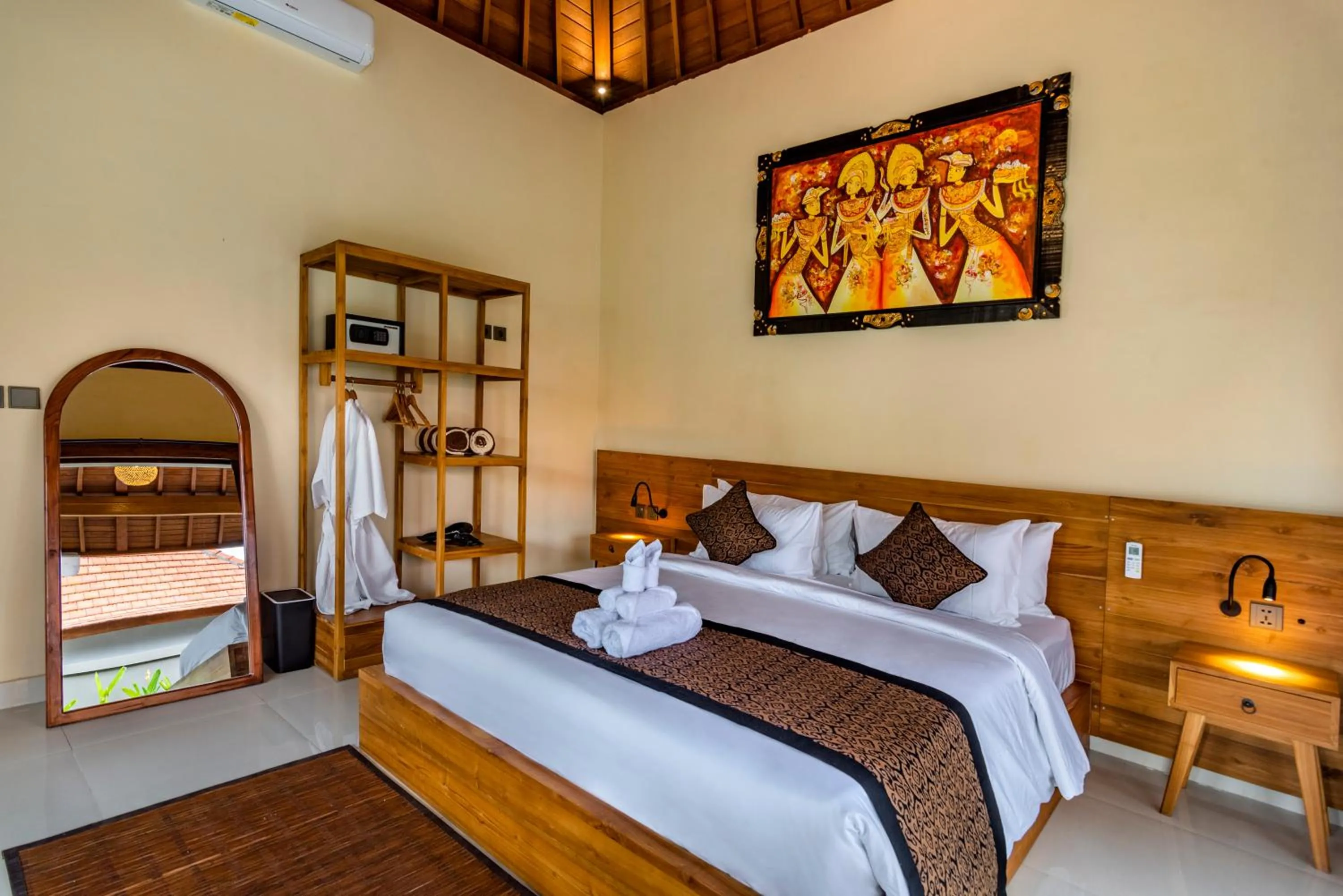 Bed in Umayonk Villa Ubud by Dhananjaya Hospitality