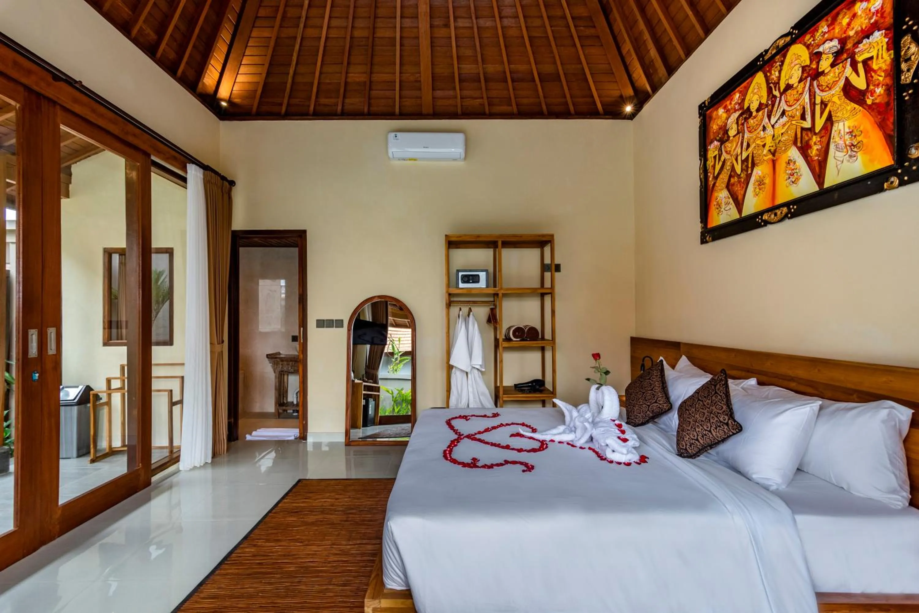 Bed in Umayonk Villa Ubud by Dhananjaya Hospitality